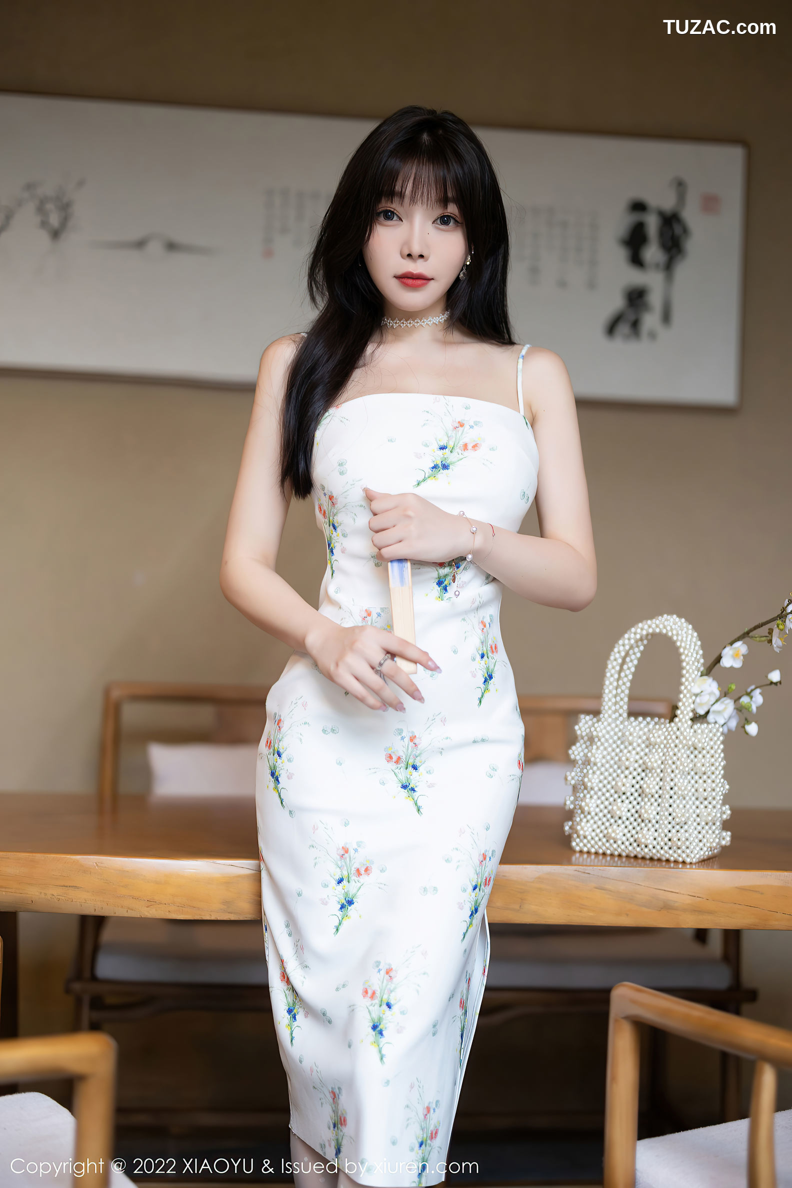 XiaoYu语画界-818-芝芝Booty-白色吊带连衣裙黄色蕾丝内衣-2022.07.12