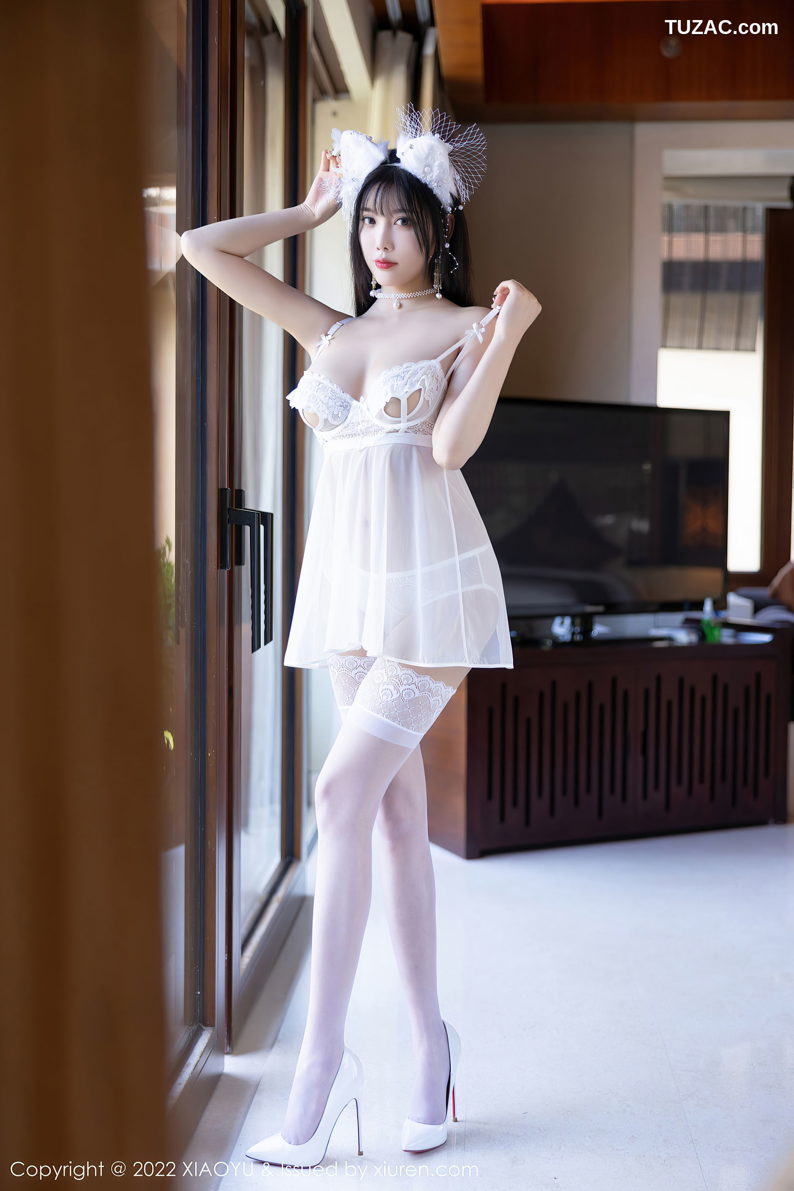 XiaoYu语画界-836-杨晨晨Yome-户外淡蓝旗袍-室内轻透蕾丝睡衣-2022.08.05