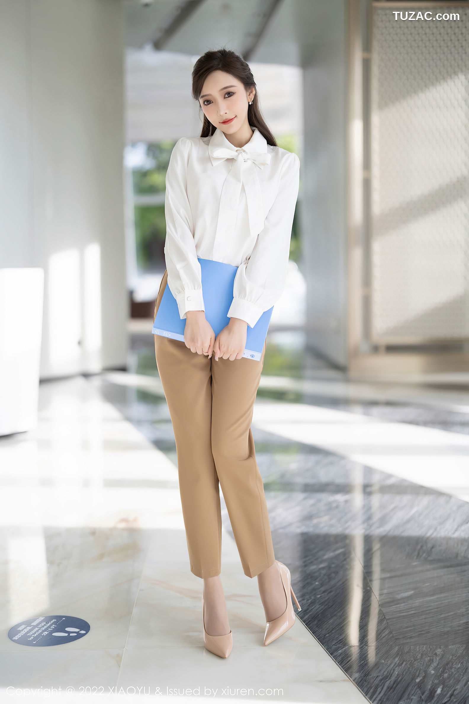 XiaoYu语画界-852-王馨瑶-白衬衫长裤粉色蕾丝内衣-2022.08.29