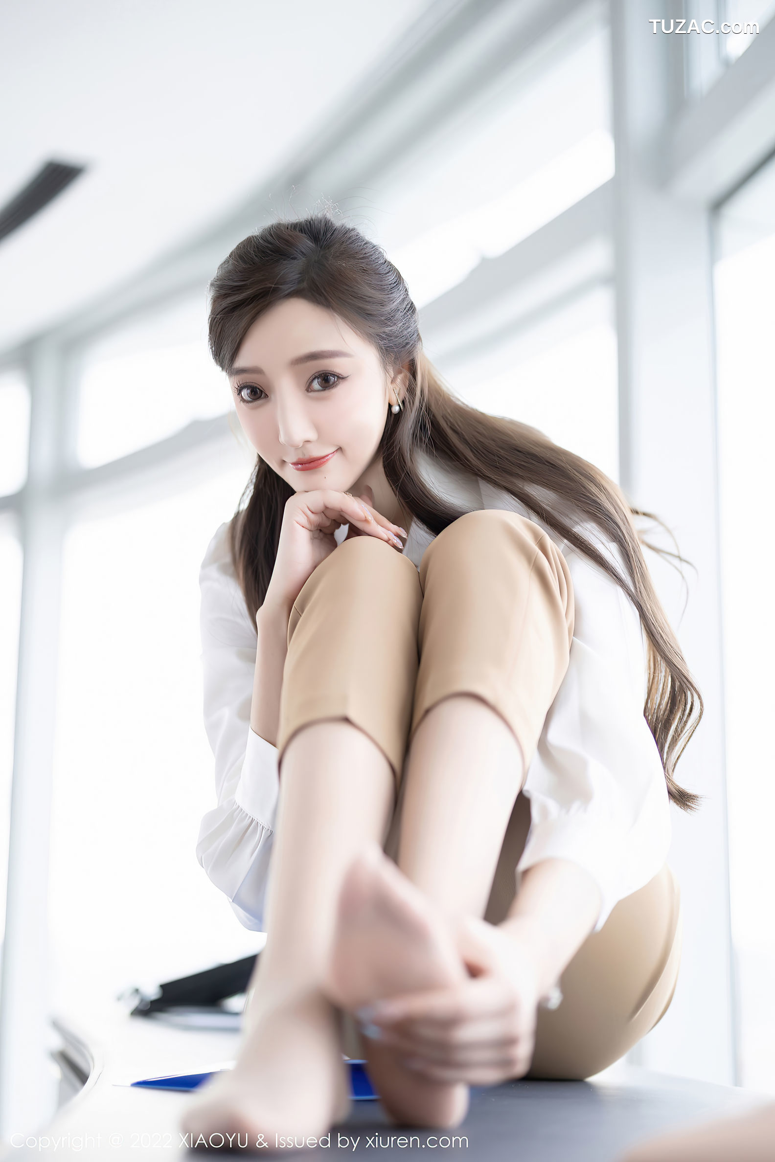 XiaoYu语画界-852-王馨瑶-白衬衫长裤粉色蕾丝内衣-2022.08.29