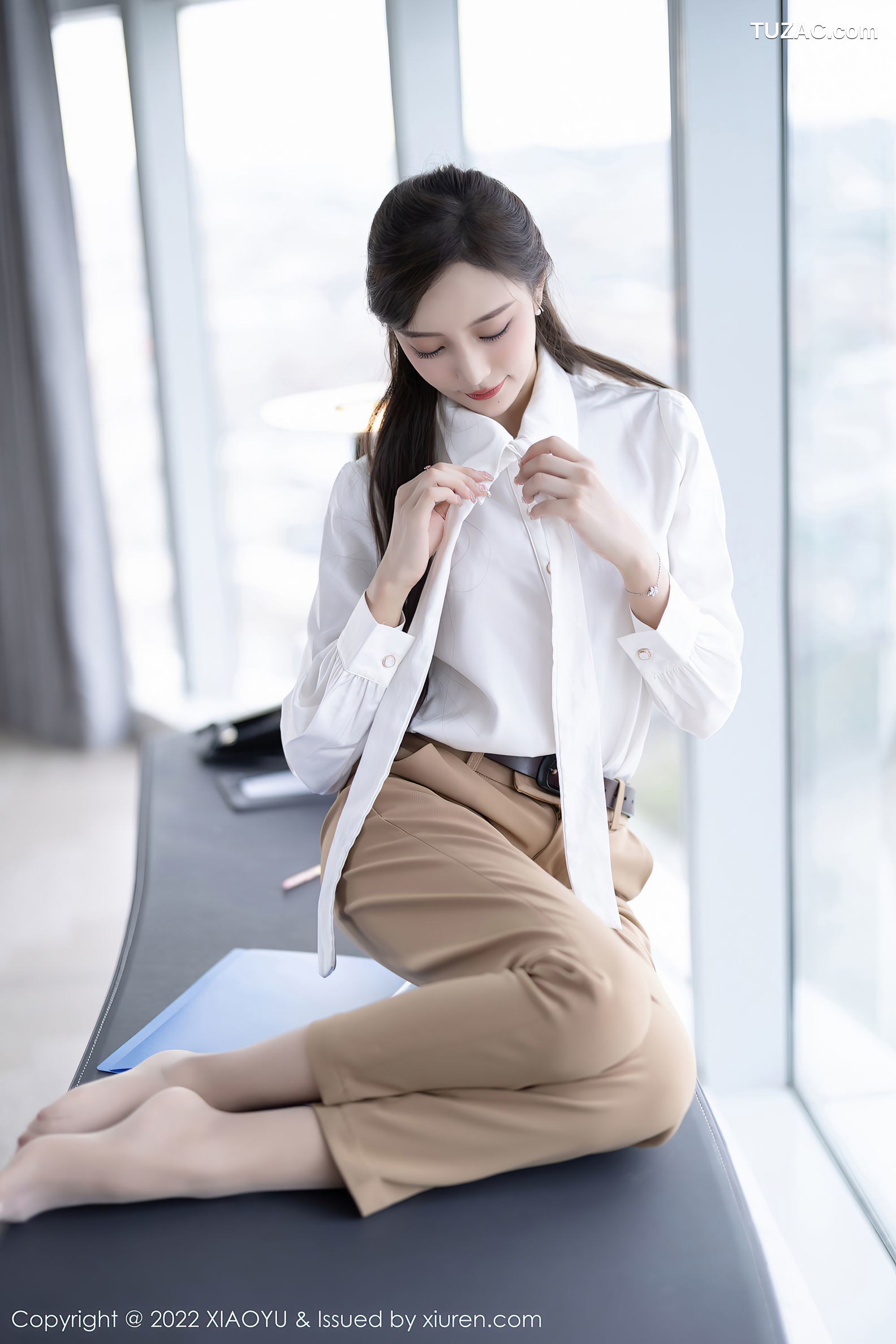 XiaoYu语画界-852-王馨瑶-白衬衫长裤粉色蕾丝内衣-2022.08.29