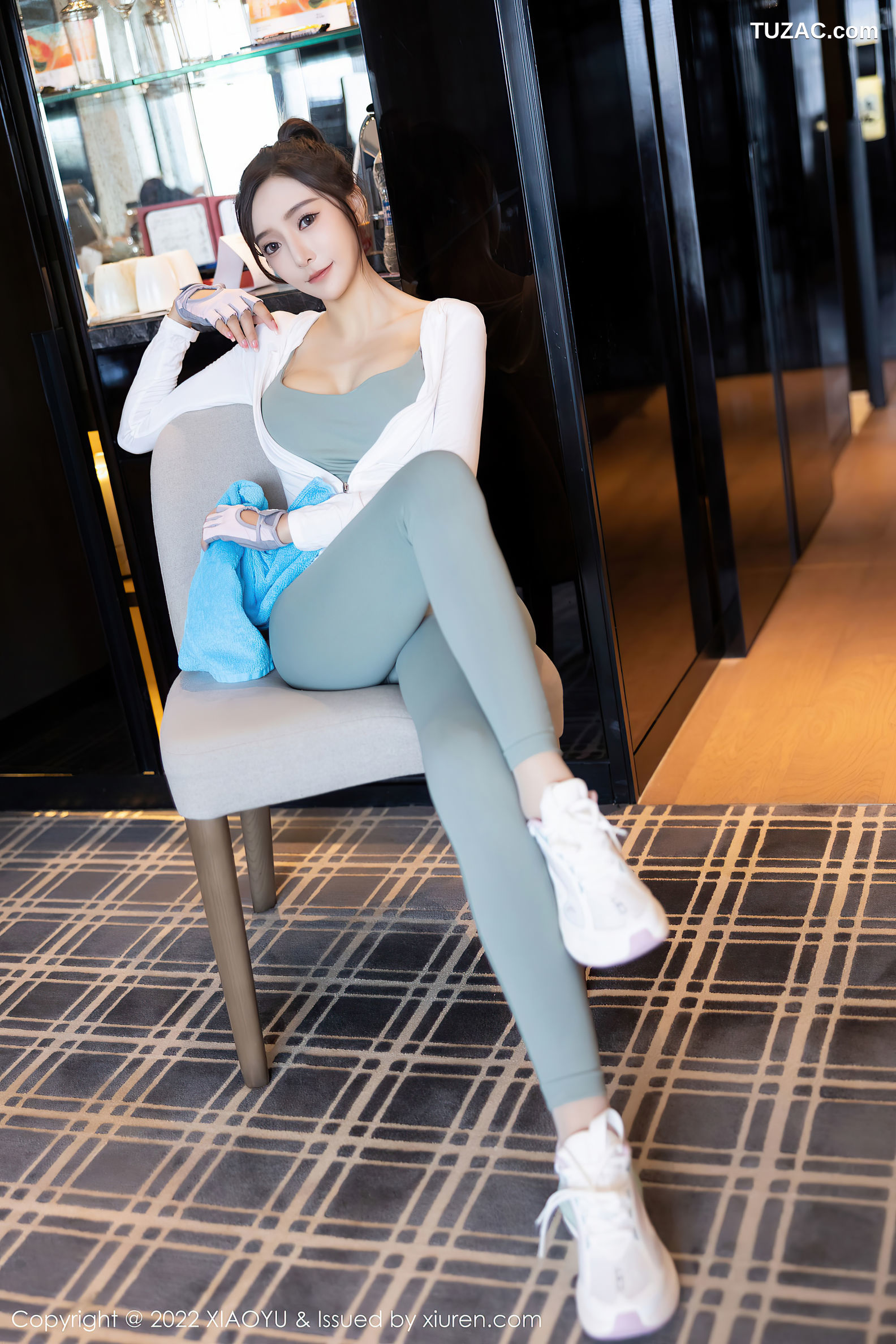 XiaoYu语画界-857-王馨瑶Yanni-健身馆绿灰色运动服-2022.09.05