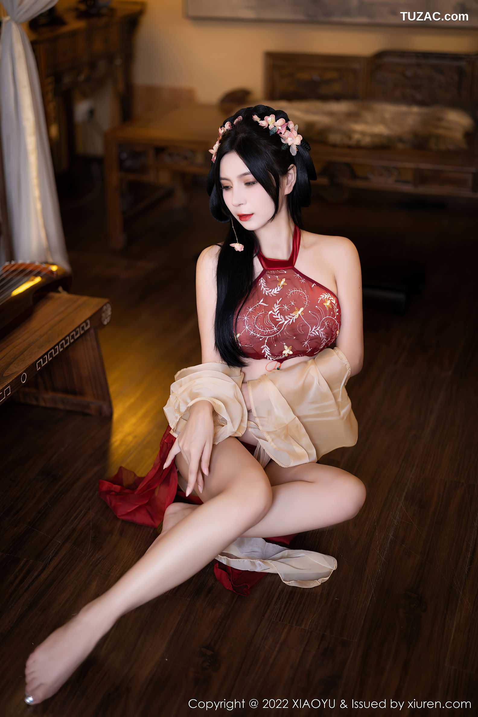 XiaoYu语画界-858-小蛮妖Yummy-杭州旅拍红色丝绸古装服白嫩肌肤-2022.09.06