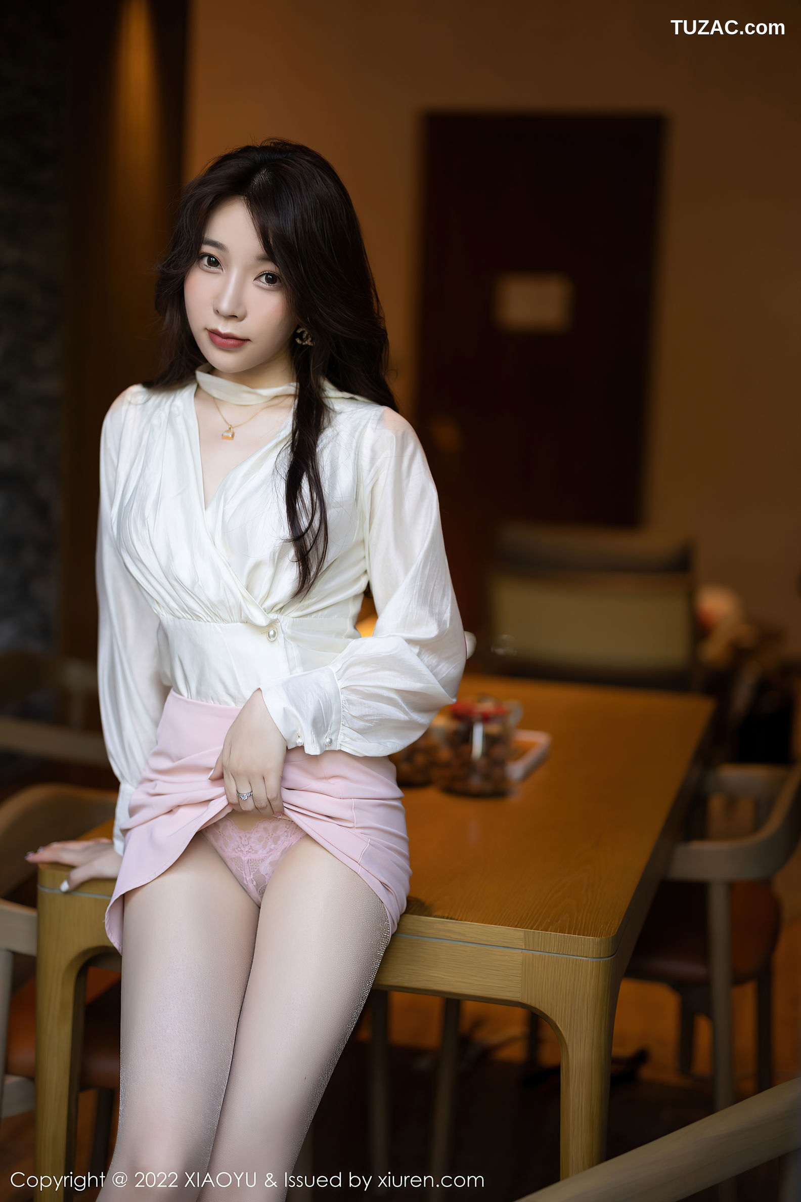 XiaoYu语画界-876-徐莉芝Booty-白色上衣粉短裙粉色蕾丝内衣-2022.10.08