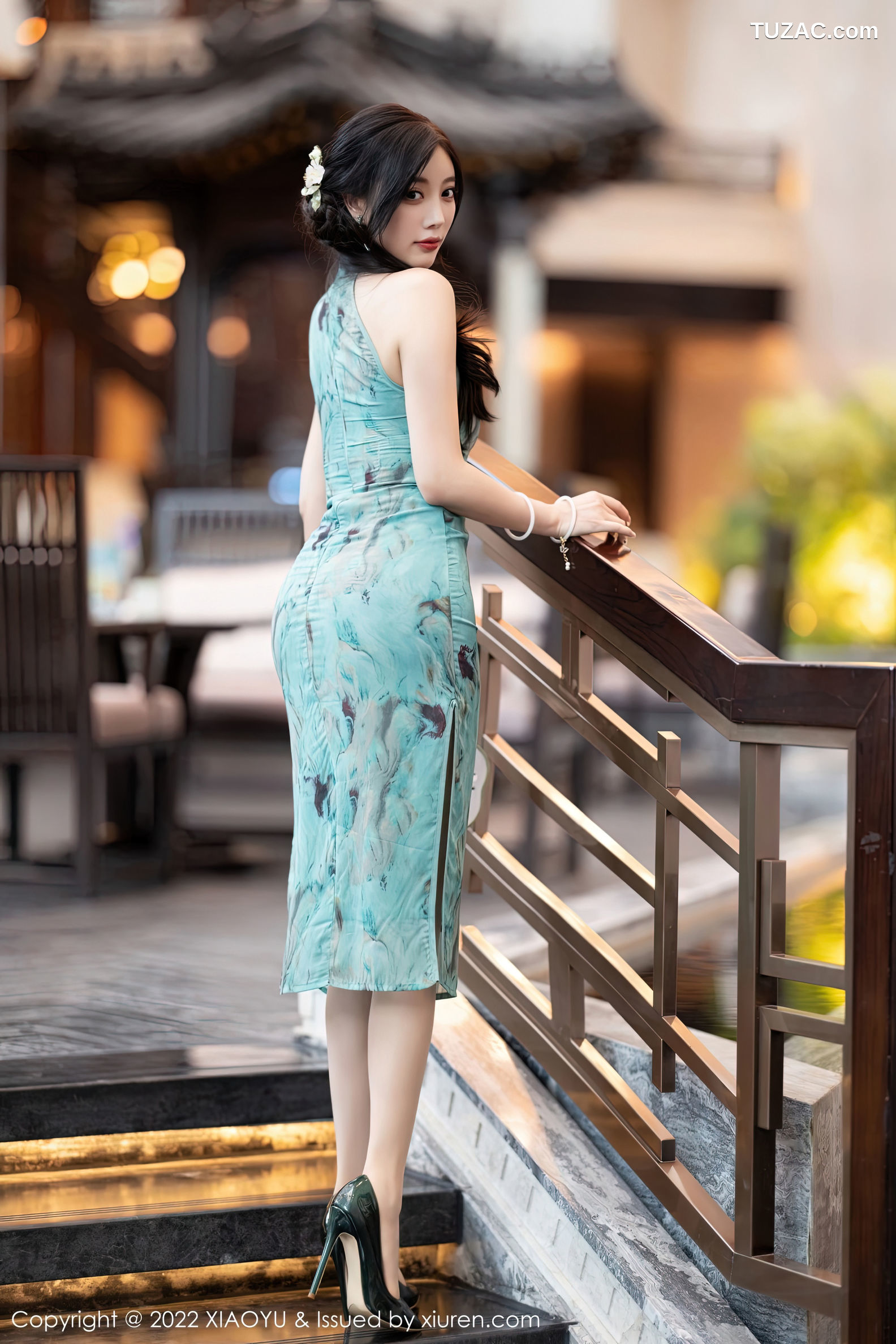 XiaoYu语画界-882-杨晨晨Yome-户外蓝暗色旗袍超薄肉丝-2022.10.14