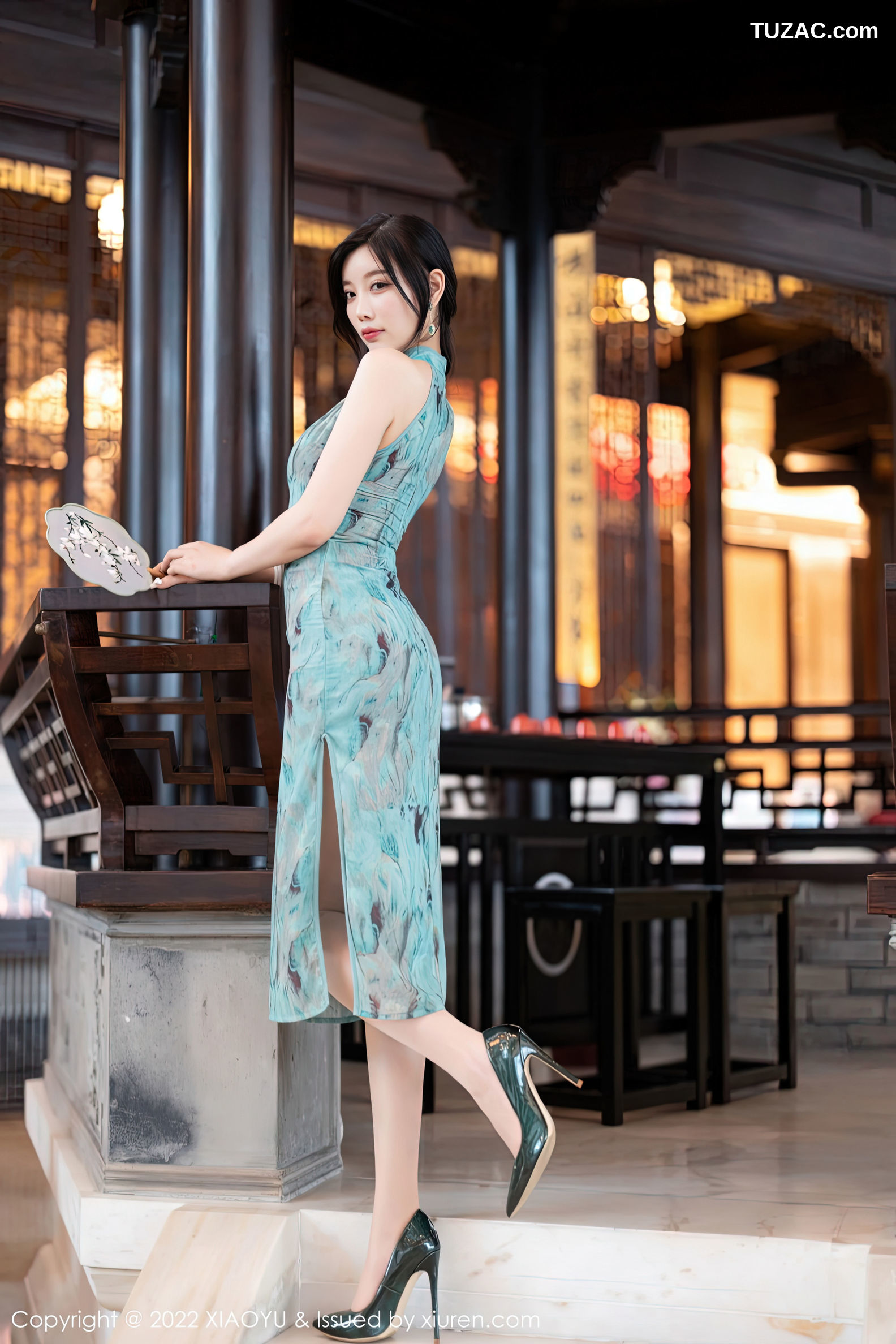 XiaoYu语画界-882-杨晨晨Yome-户外蓝暗色旗袍超薄肉丝-2022.10.14