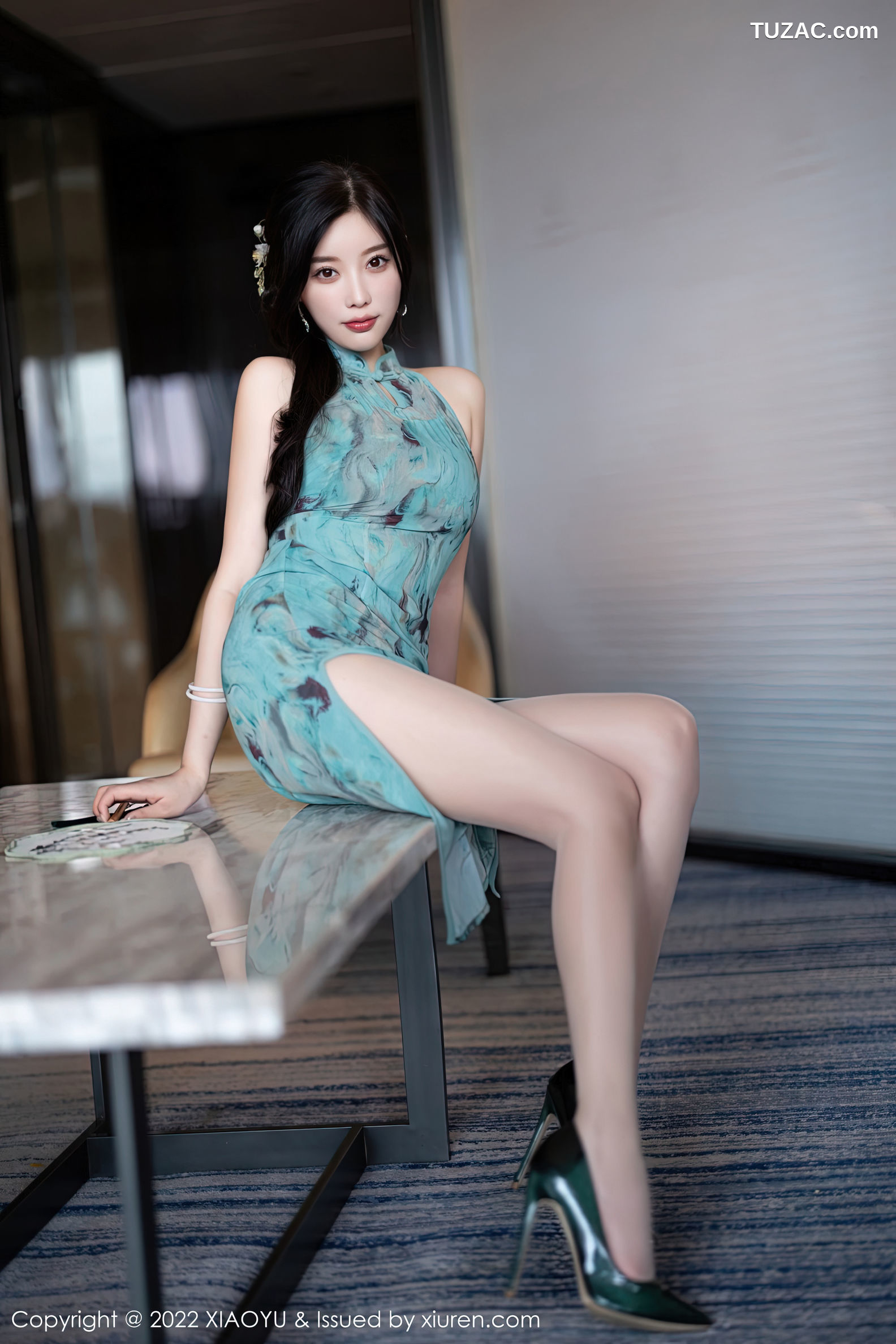 XiaoYu语画界-882-杨晨晨Yome-户外蓝暗色旗袍超薄肉丝-2022.10.14