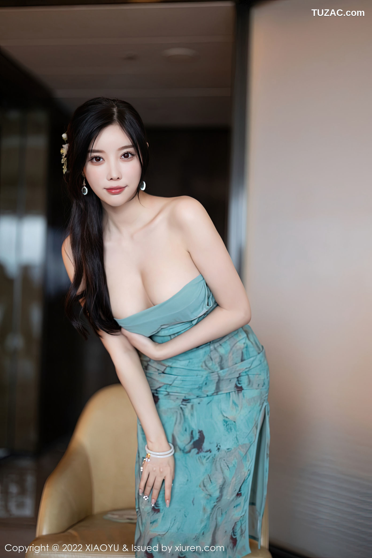 XiaoYu语画界-882-杨晨晨Yome-户外蓝暗色旗袍超薄肉丝-2022.10.14