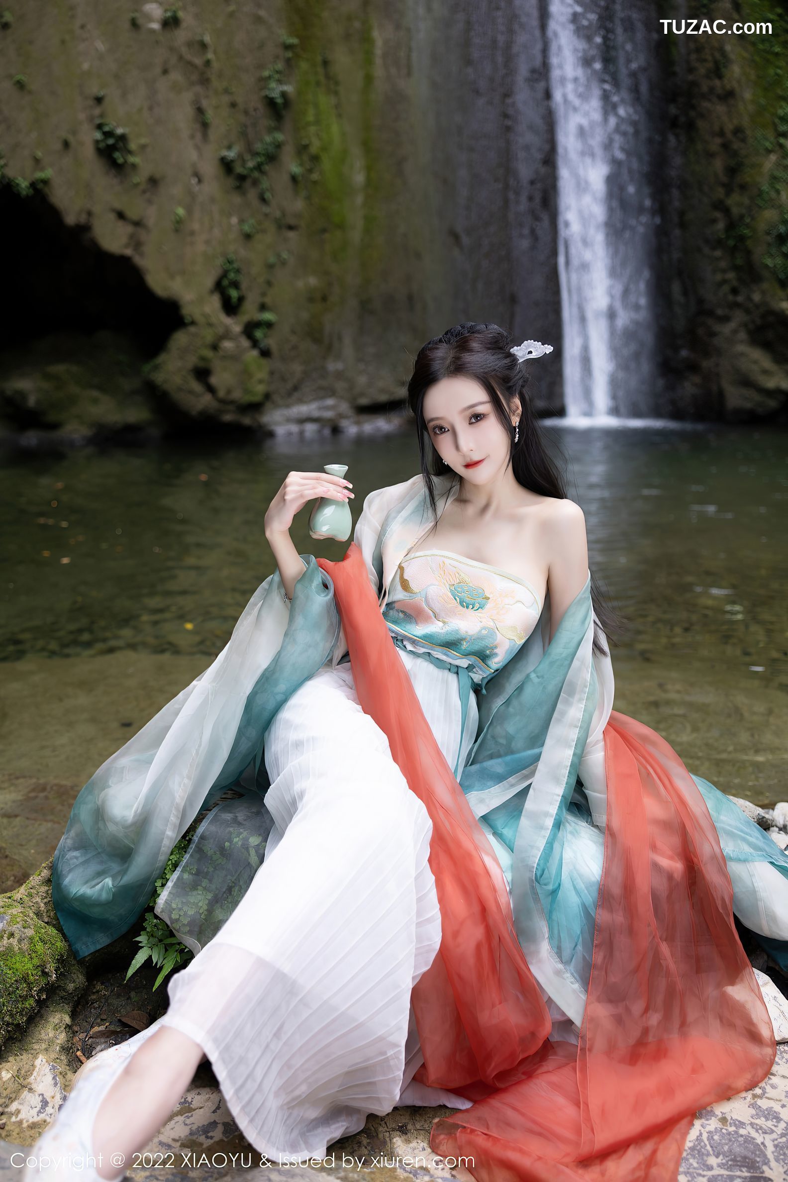 XiaoYu语画界-889-王馨瑶Yanni-杭州旅拍户外场景浅色古装服-2022.10.25