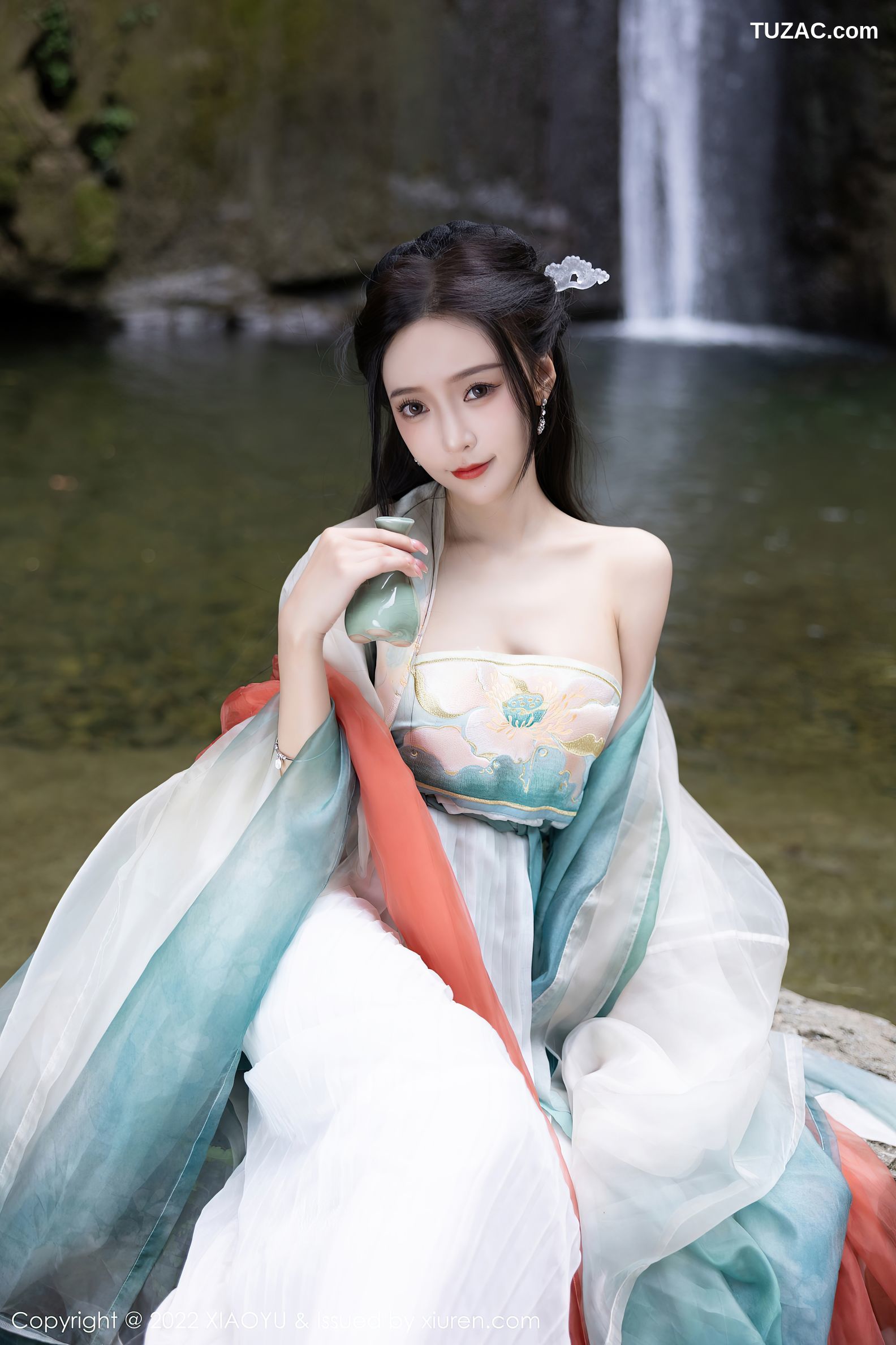 XiaoYu语画界-889-王馨瑶Yanni-杭州旅拍户外场景浅色古装服-2022.10.25