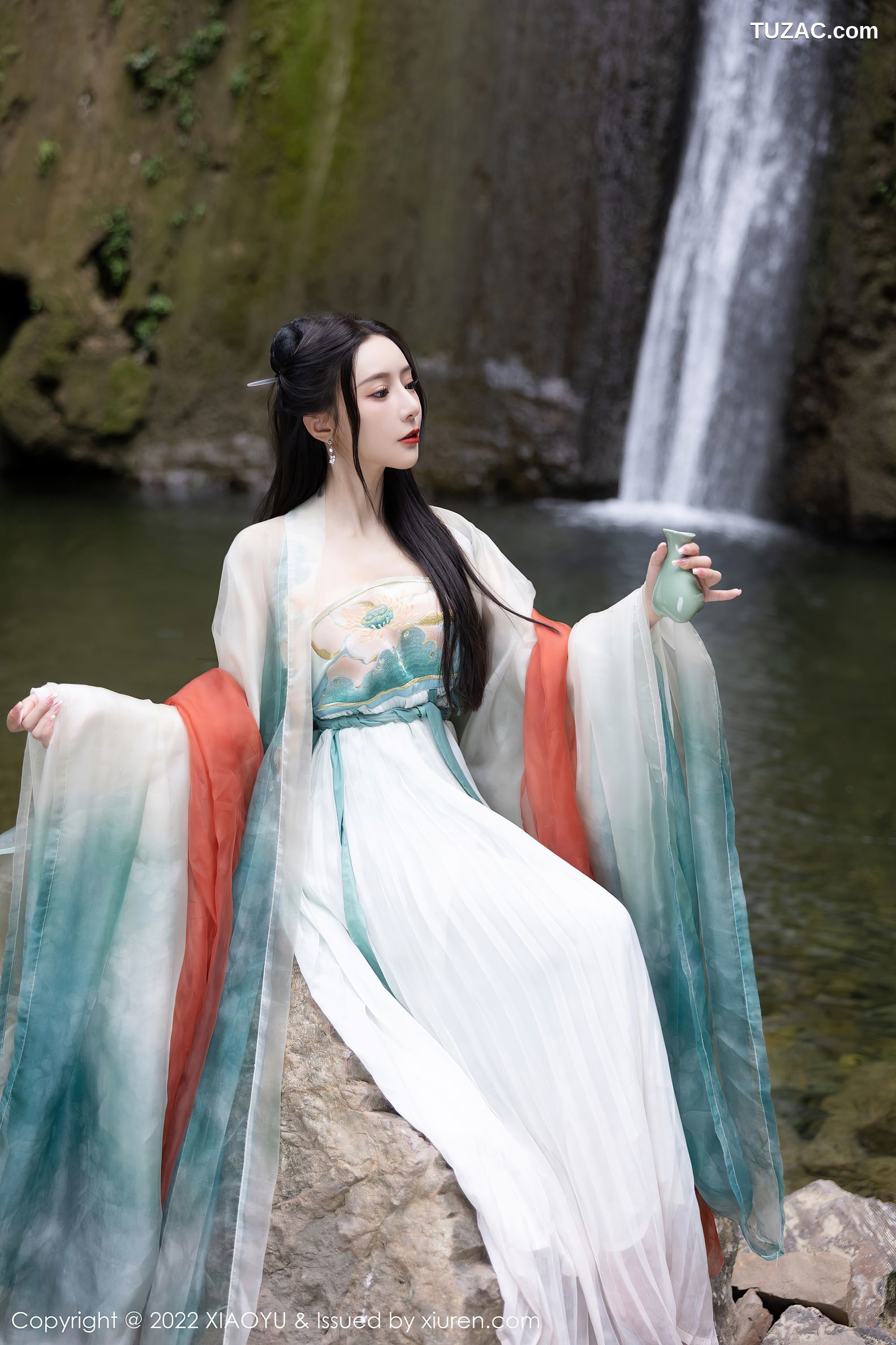 XiaoYu语画界-889-王馨瑶Yanni-杭州旅拍户外场景浅色古装服-2022.10.25
