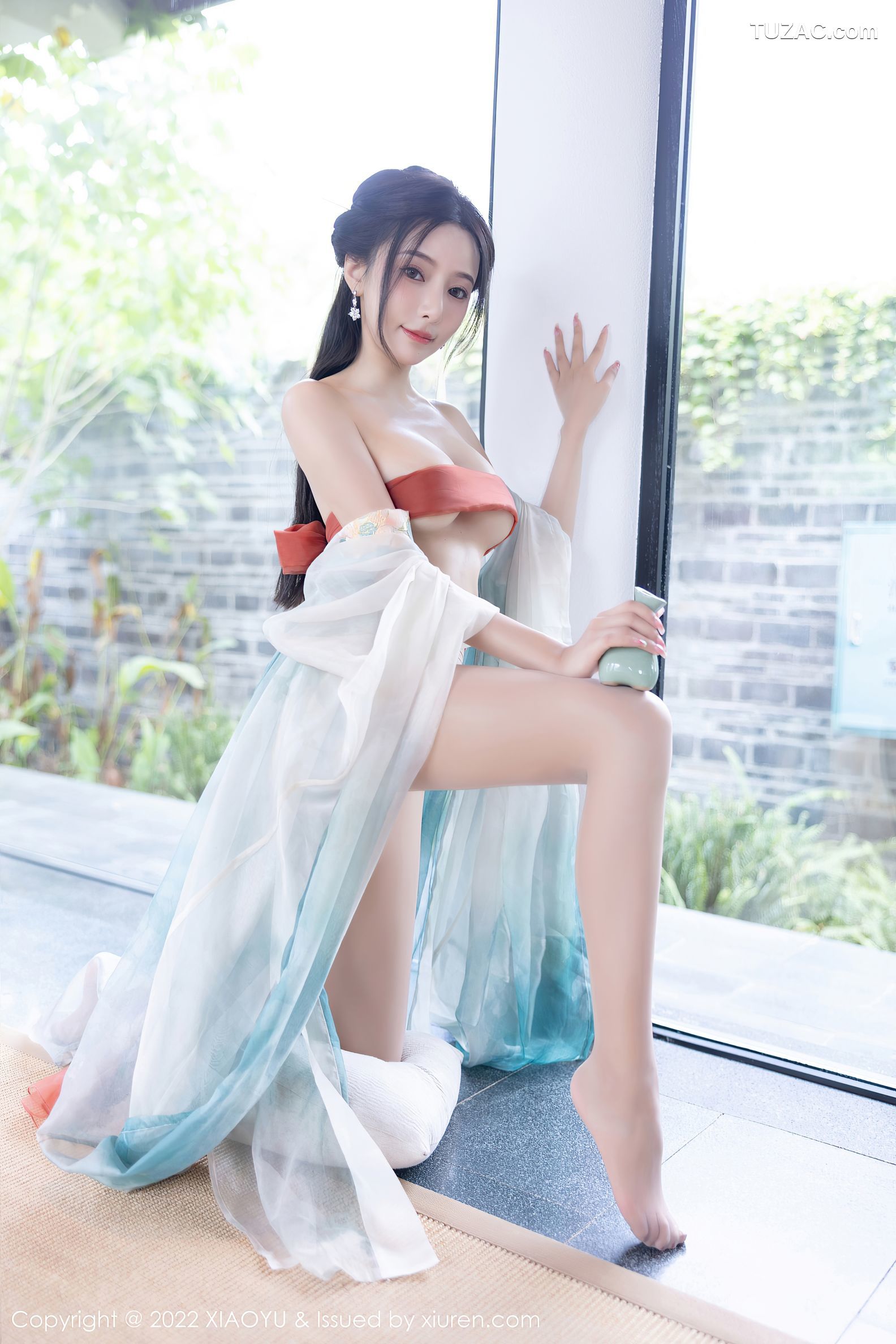 XiaoYu语画界-889-王馨瑶Yanni-杭州旅拍户外场景浅色古装服-2022.10.25
