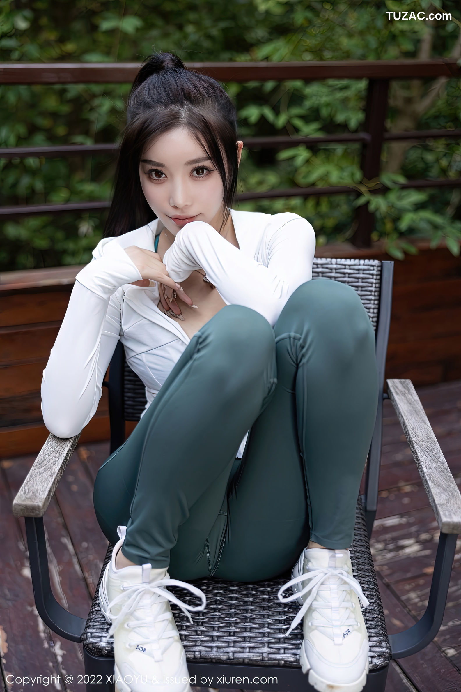 XiaoYu语画界-892-杨晨晨Yome-白色外衣紧身长裤-2022.10.28