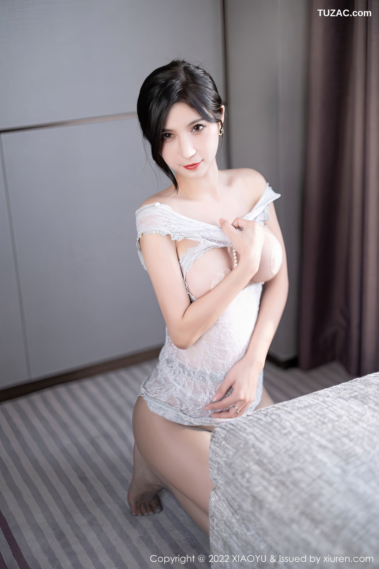 XiaoYu语画界-908-小蛮妖Yummy-黑色抹胸连衣裙-浅色情趣爆乳蕾丝旗袍-2022.11.21