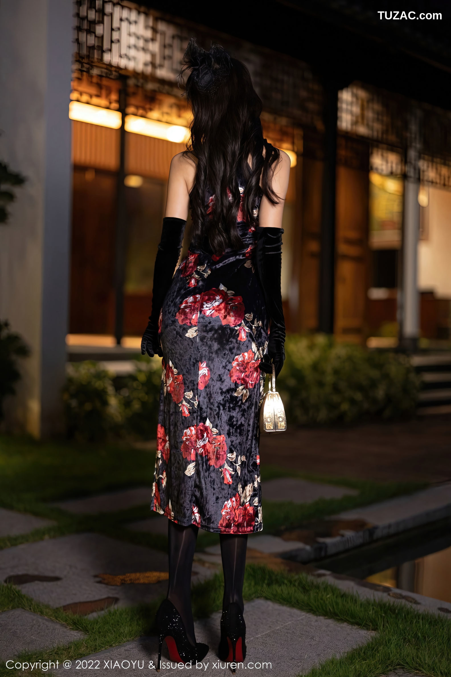 XiaoYu语画界-909-王馨瑶Yanni-深色旗袍红色内衣黑丝-2022.11.22