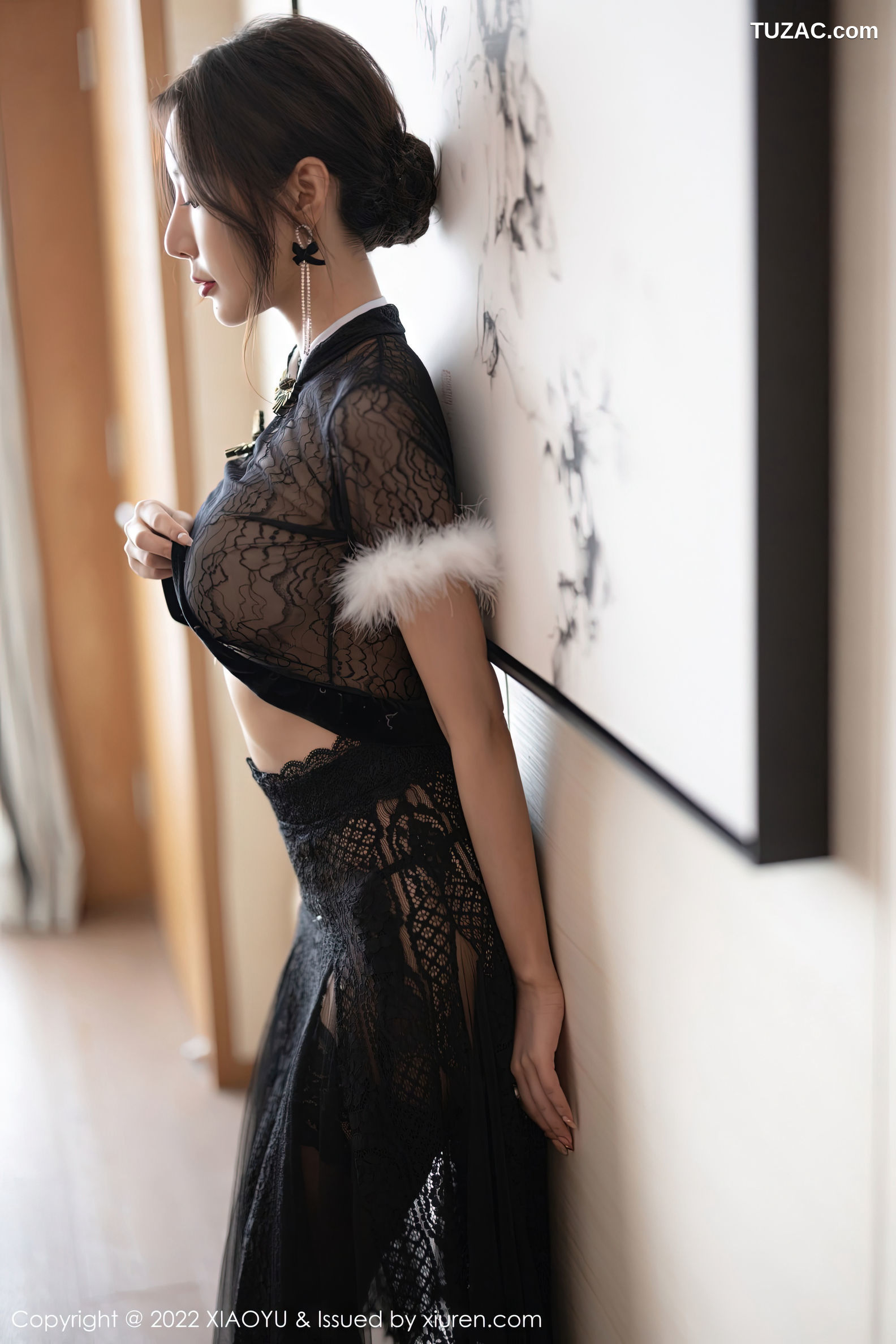 XiaoYu语画界-926-王馨瑶Yanni-黑色薄纱情趣旗袍蕾丝袜-2022.12.15
