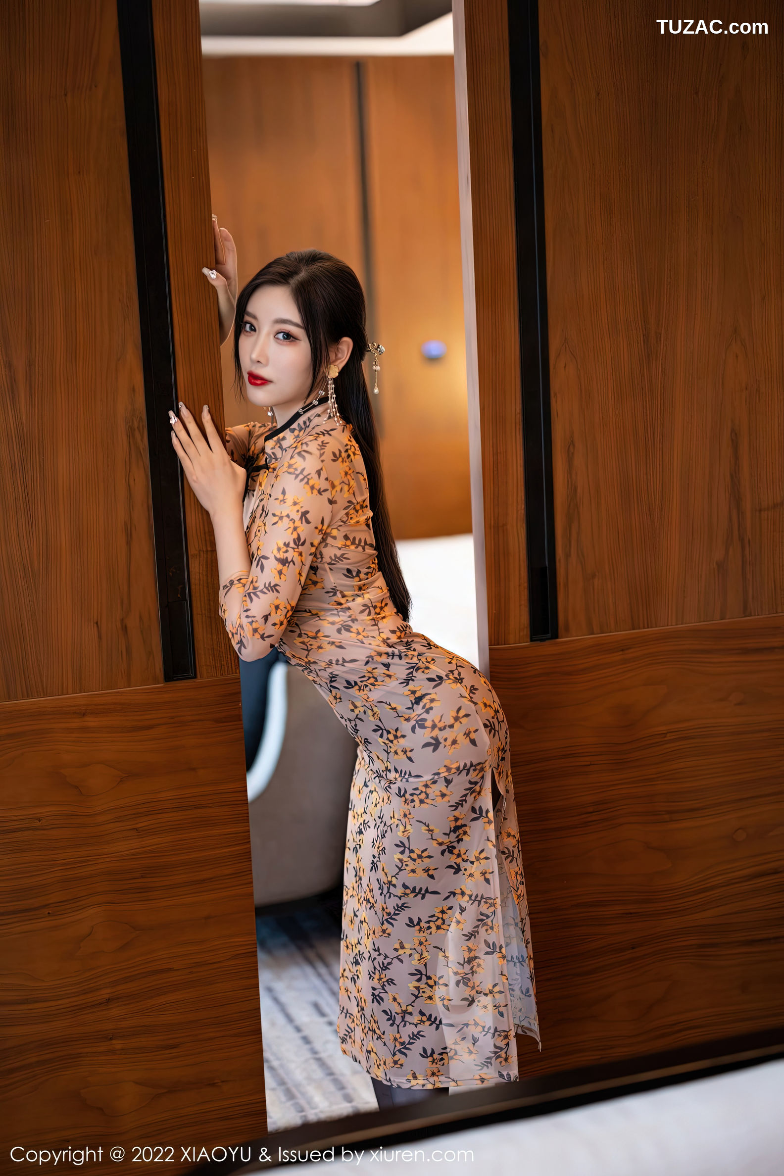 XiaoYu语画界-927-杨晨晨Yome-轻透旗袍黑色蕾丝内衣黑丝-2022.12.16