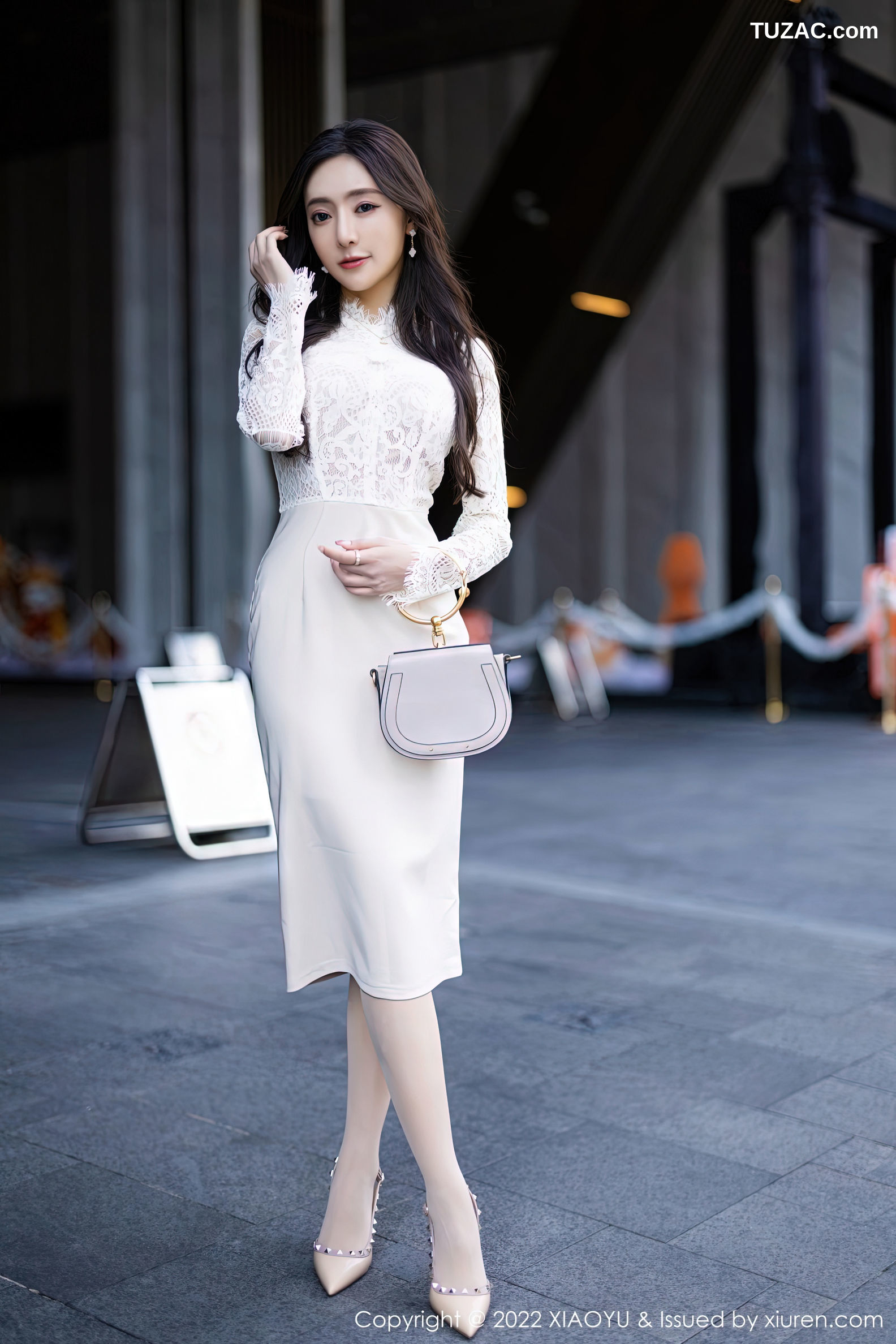 XiaoYu语画界-936-王馨瑶-都市丽人装扮紫色内衣肉丝-2022.12.29