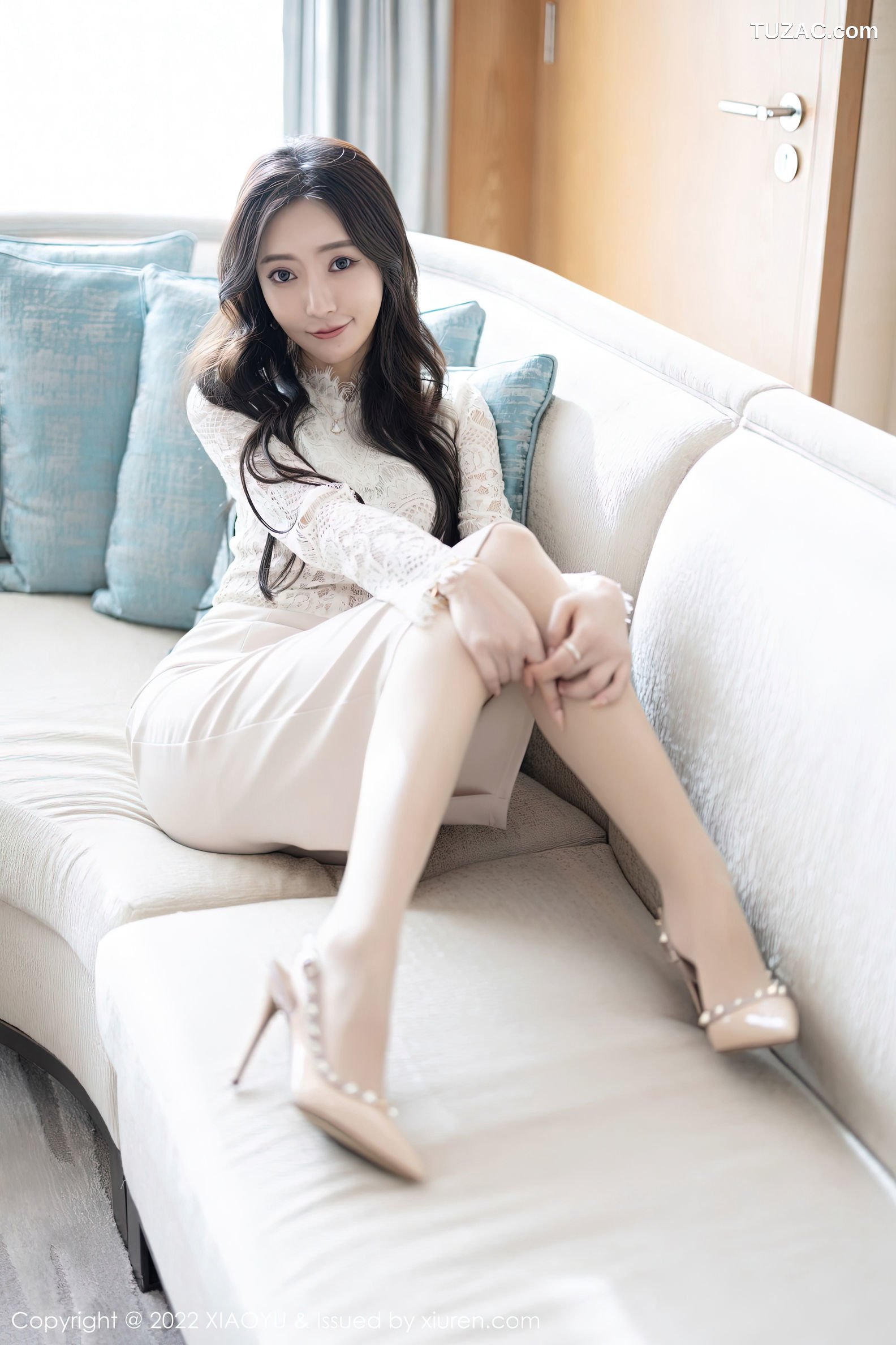XiaoYu语画界-936-王馨瑶-都市丽人装扮紫色内衣肉丝-2022.12.29