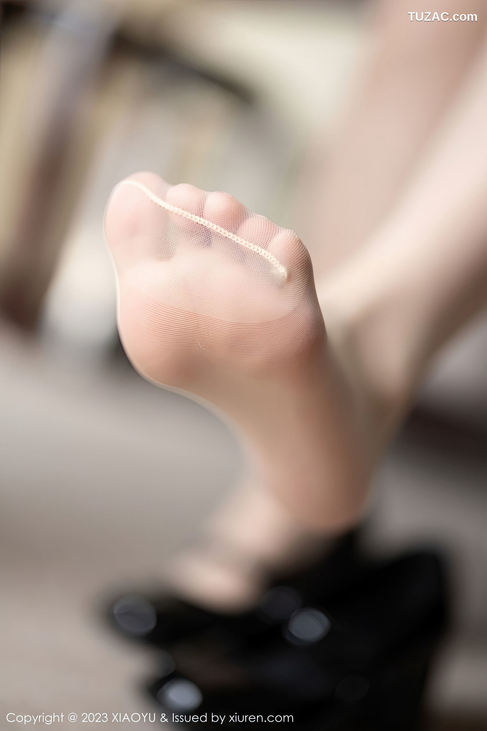 XiaoYu语画界-943-豆瓣酱-职业装白衬衫超薄肉丝-2023.01.10