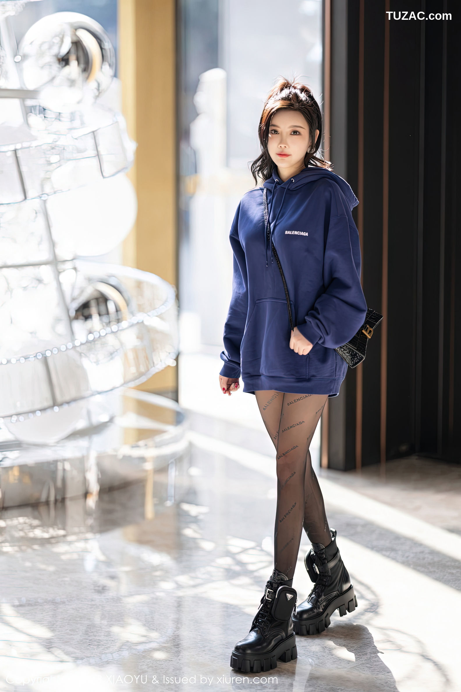 XiaoYu语画界-946-杨晨晨Yome-蓝外套蕾丝内衣超薄黑丝-2023.01.13