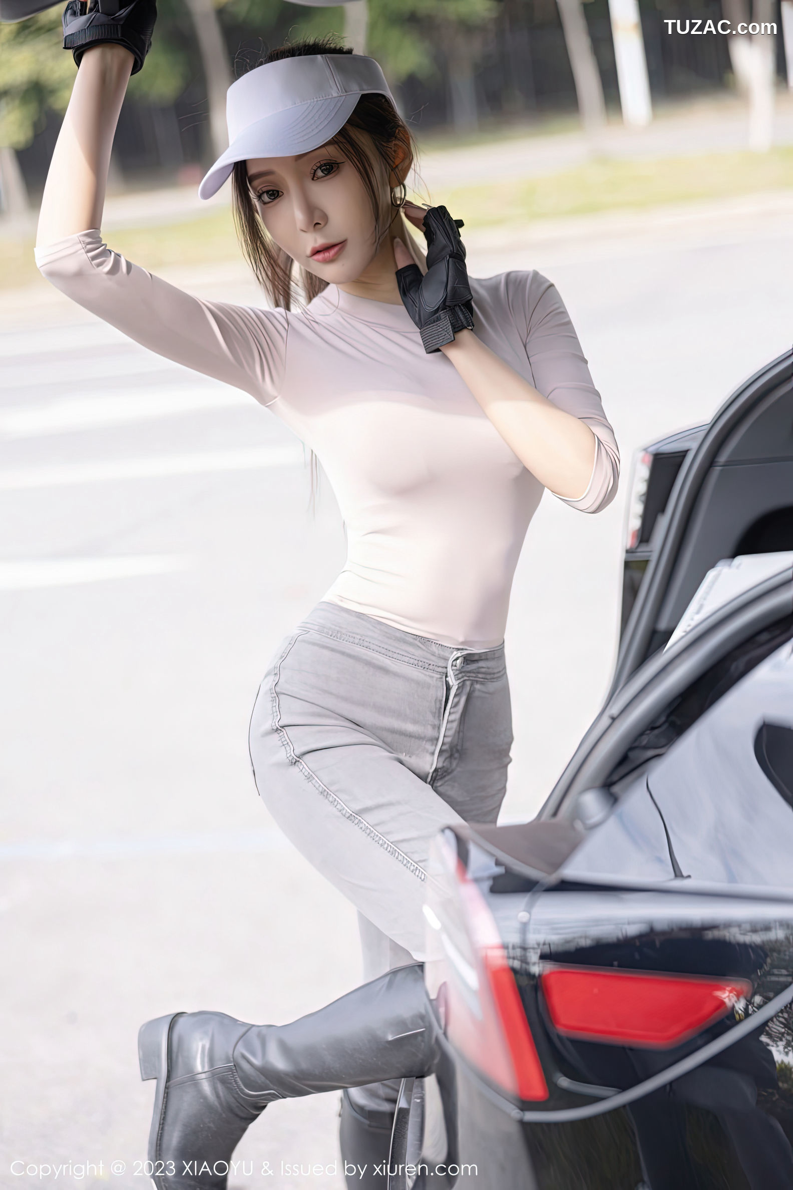 XiaoYu语画界-952-王馨瑶Yanni-户外浅灰收身上衣牛仔裤-2023.01.28