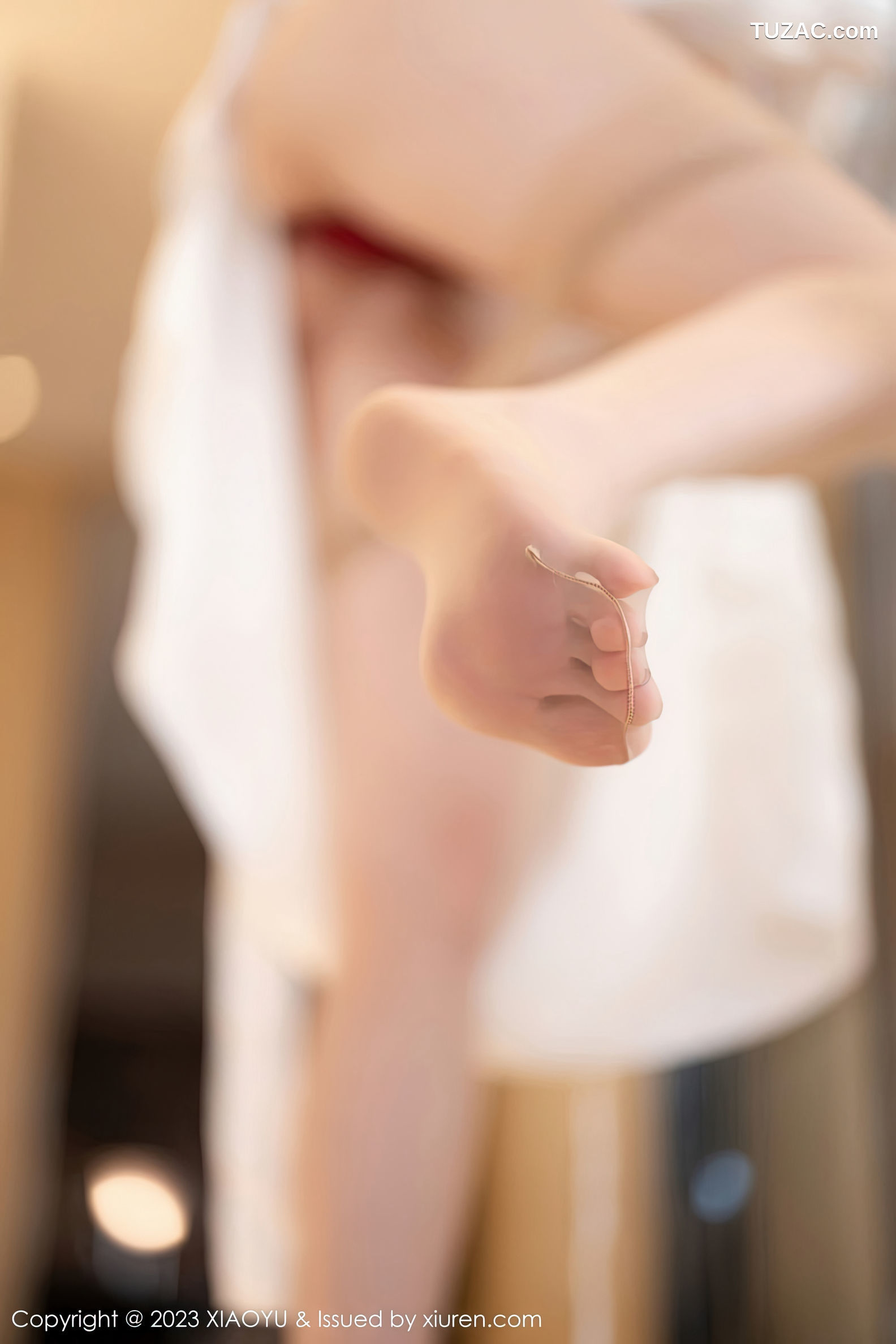 XiaoYu语画界-957-徐莉芝Booty-白色露肩连衣裙超薄肉丝-2023.02.02