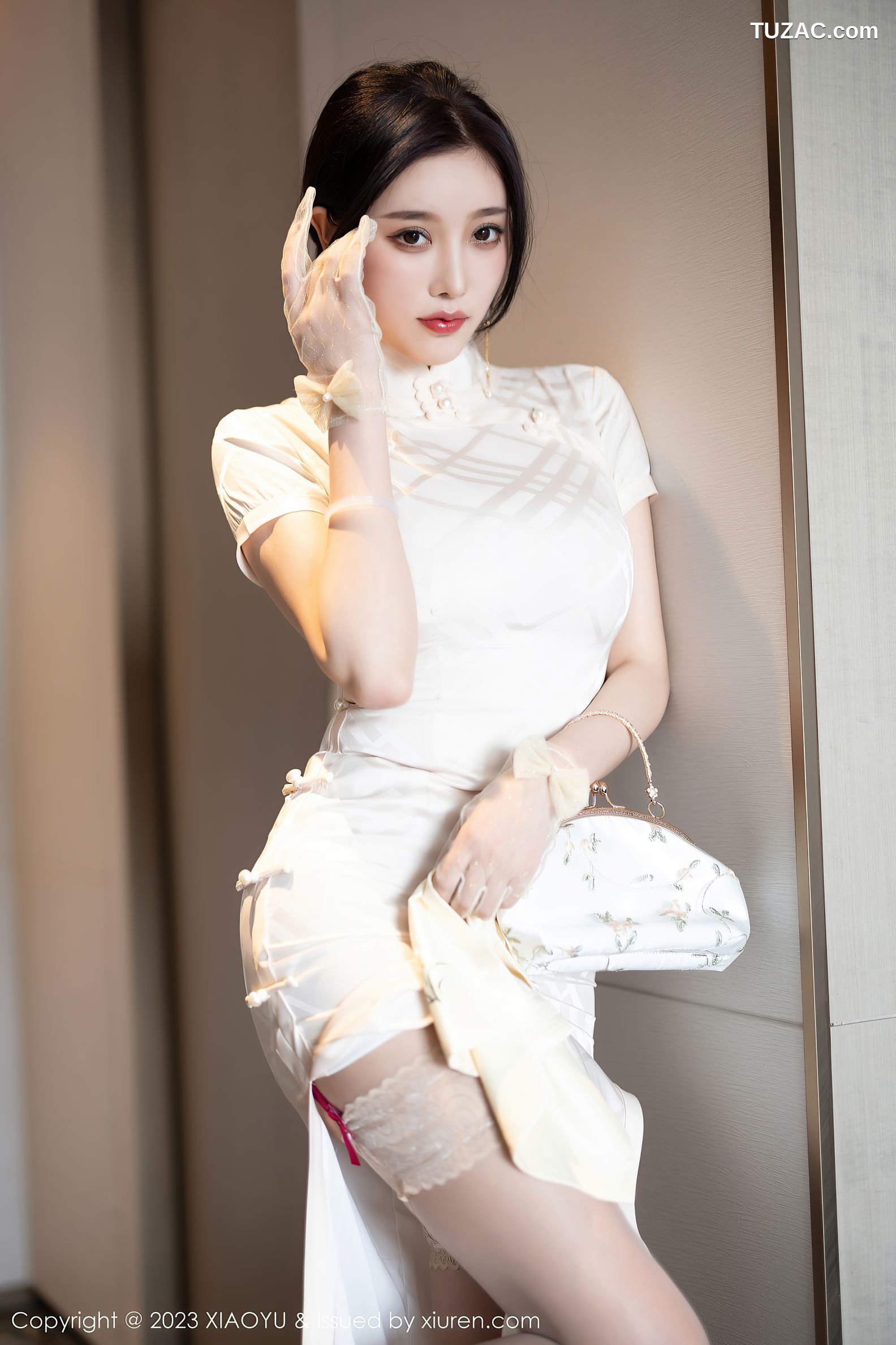 XiaoYu语画界-978-杨晨晨-白色典雅旗袍白丝-2023.03.03