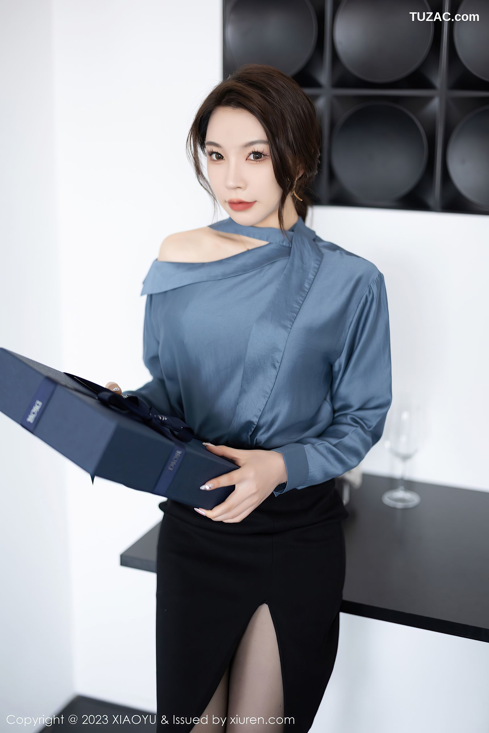 XiaoYu语画界-979-徐莉芝Booty-灰蓝上衣黑裙制服黑蕾丝内衣黑丝-2023.03.06
