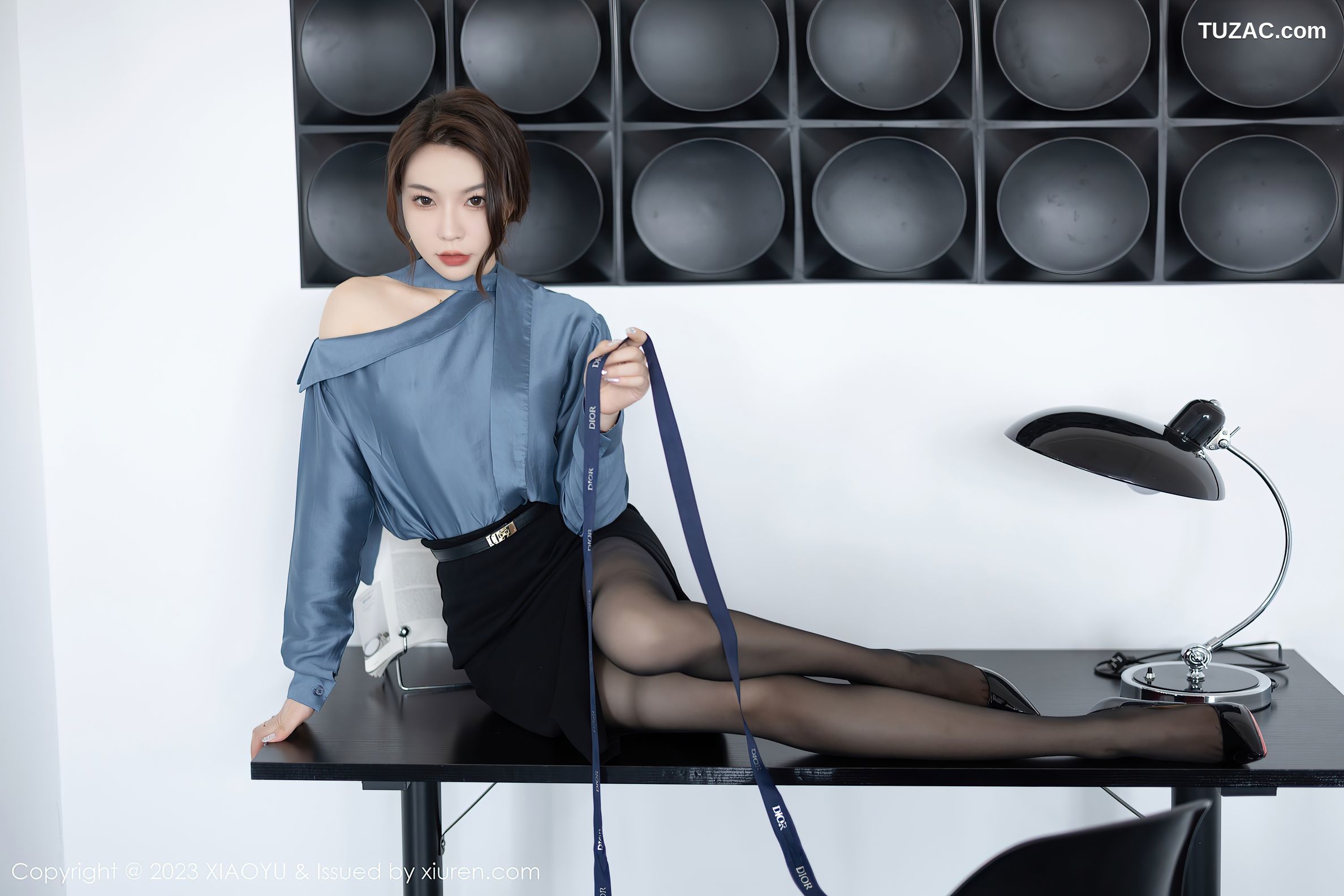 XiaoYu语画界-979-徐莉芝Booty-灰蓝上衣黑裙制服黑蕾丝内衣黑丝-2023.03.06