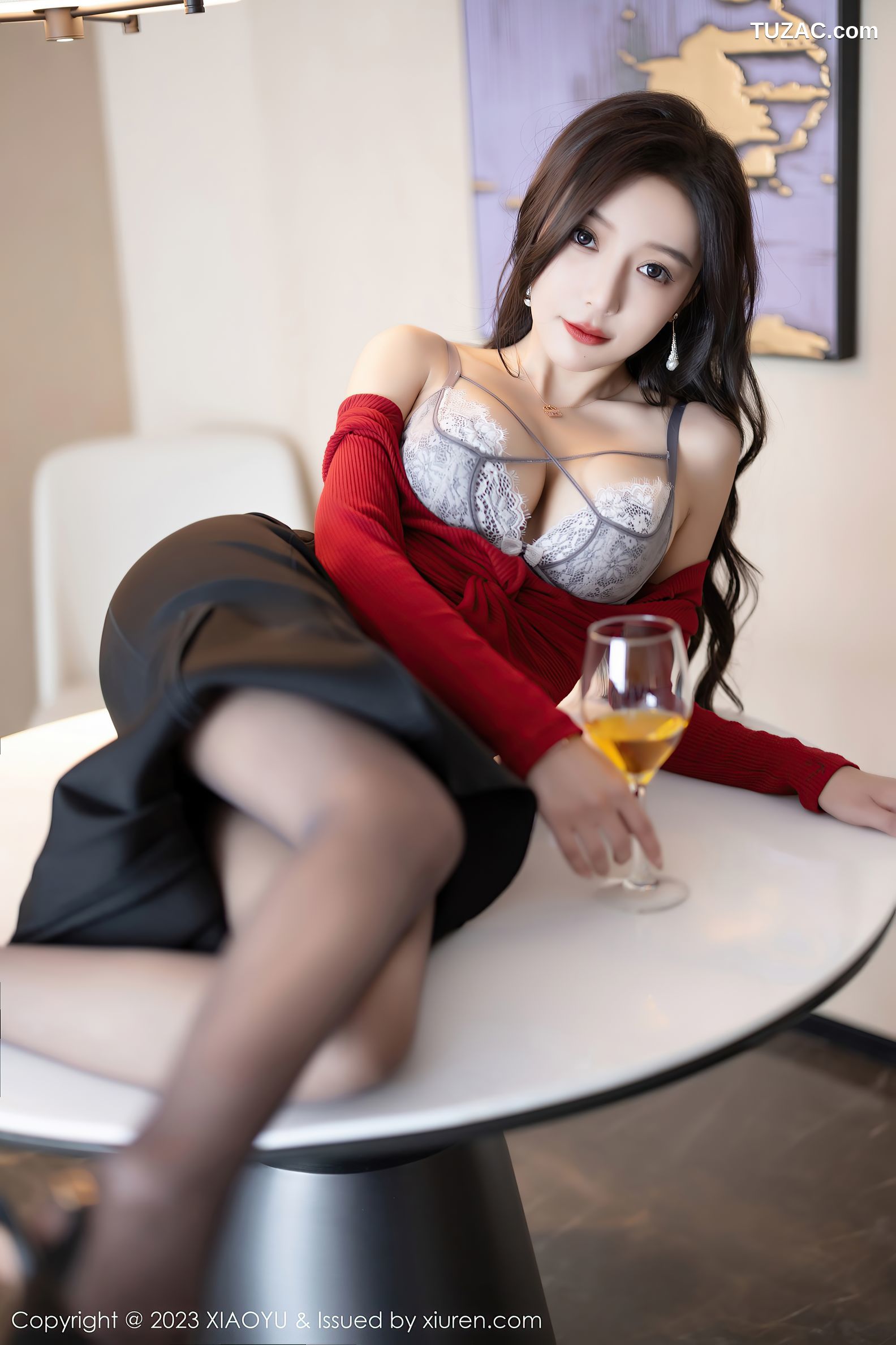XiaoYu语画界-987-王馨瑶-红色服饰黑短裙浅灰蕾丝内衣-2023.03.16