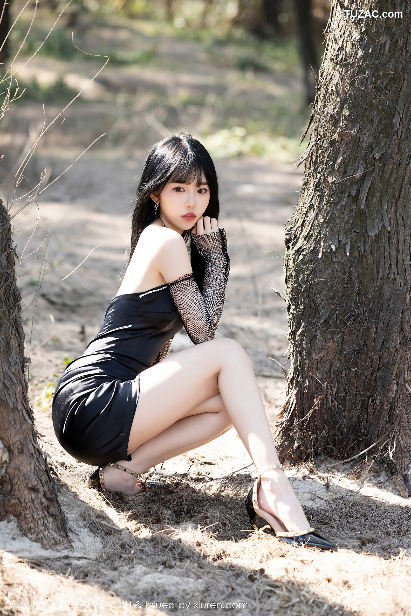 XiaoYu语画界-1006-奶瓶-黑连衣短裙蓝色蕾丝内衣-2023.04.13