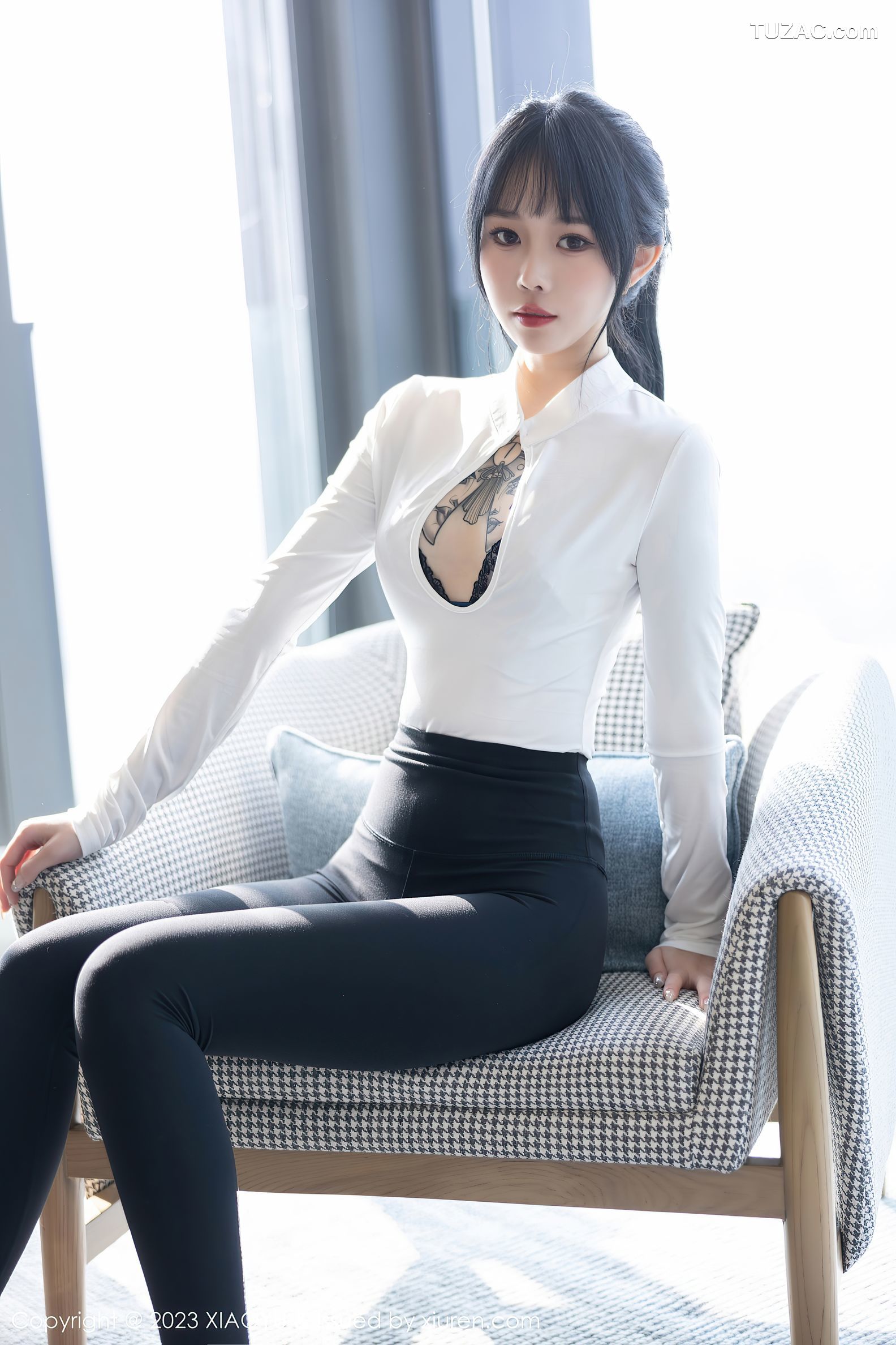 XiaoYu语画界-1006-奶瓶-黑连衣短裙蓝色蕾丝内衣-2023.04.13