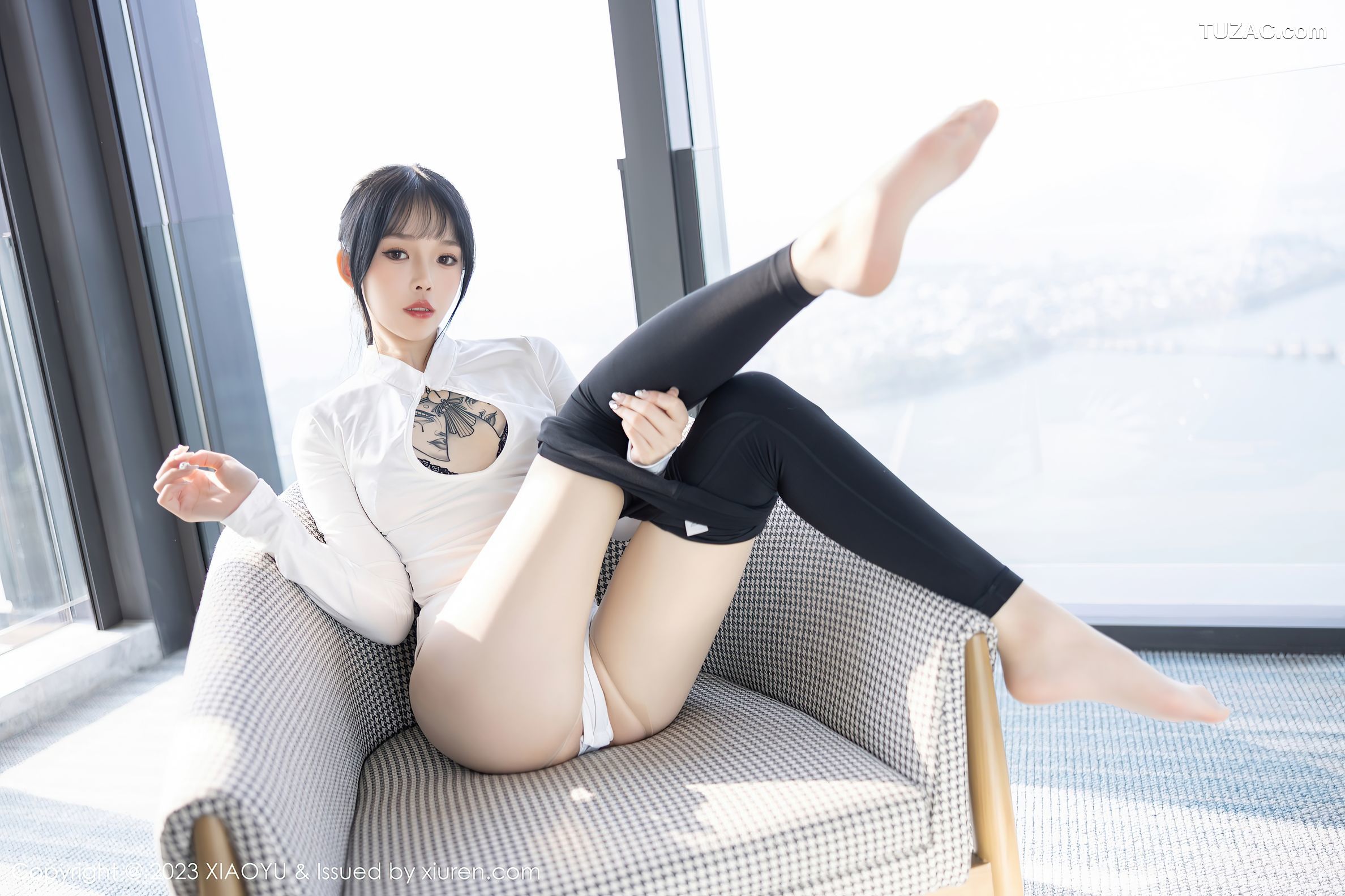 XiaoYu语画界-1006-奶瓶-黑连衣短裙蓝色蕾丝内衣-2023.04.13