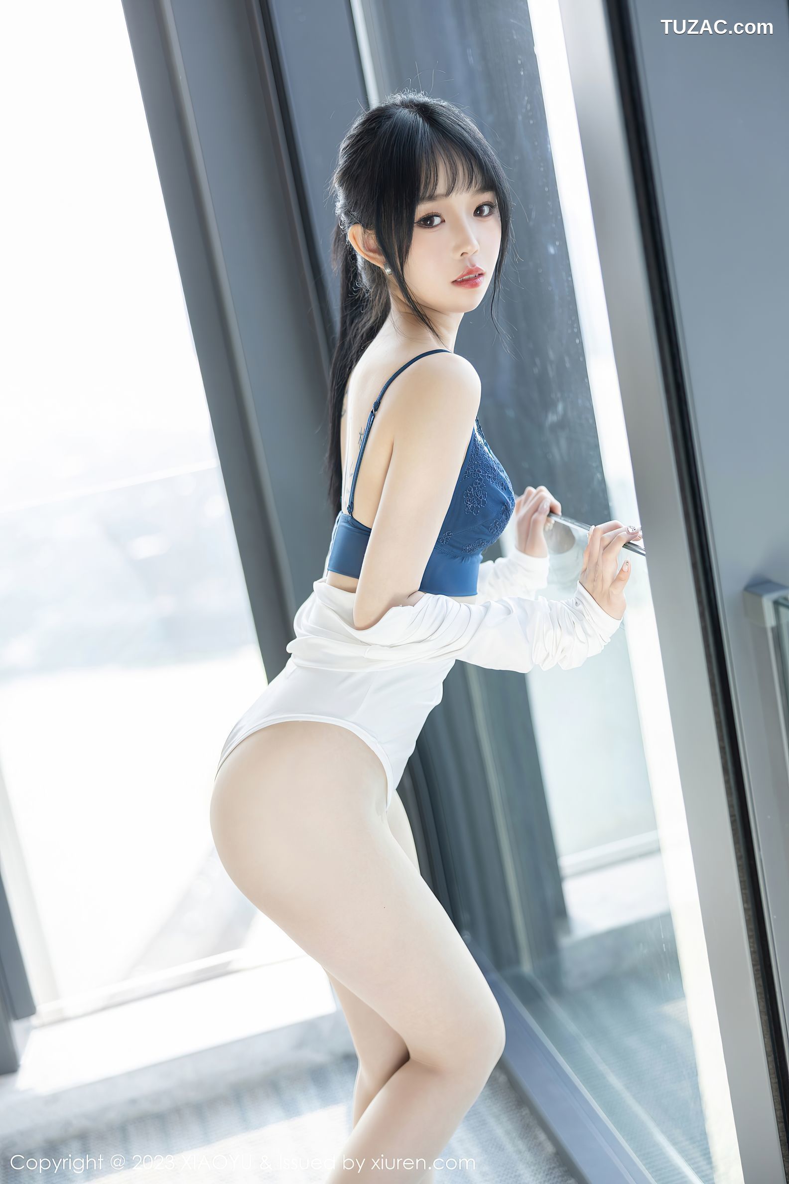 XiaoYu语画界-1006-奶瓶-黑连衣短裙蓝色蕾丝内衣-2023.04.13
