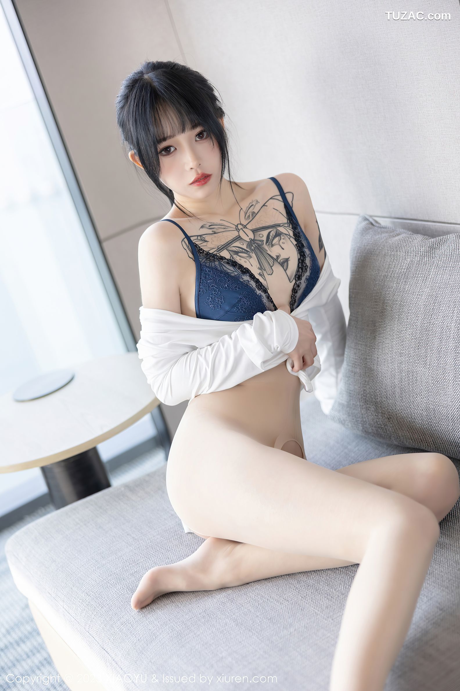 XiaoYu语画界-1006-奶瓶-黑连衣短裙蓝色蕾丝内衣-2023.04.13