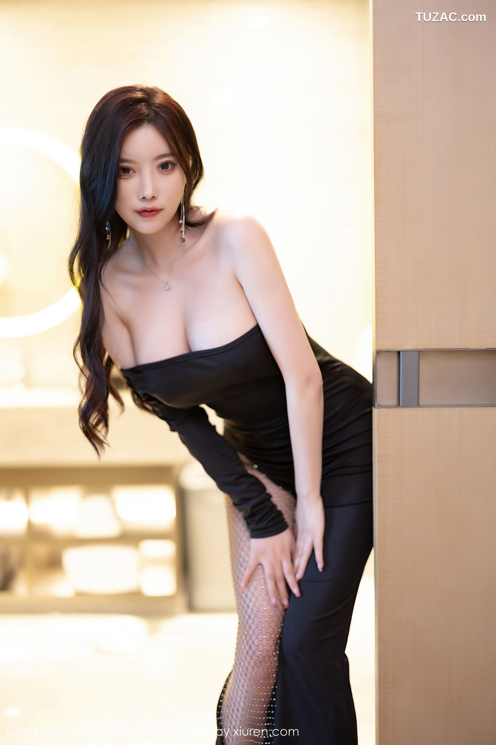 XiaoYu语画界-1021-杨晨晨-黑高叉连衣长裙珠链情趣内衣黑丝-2023.05.06