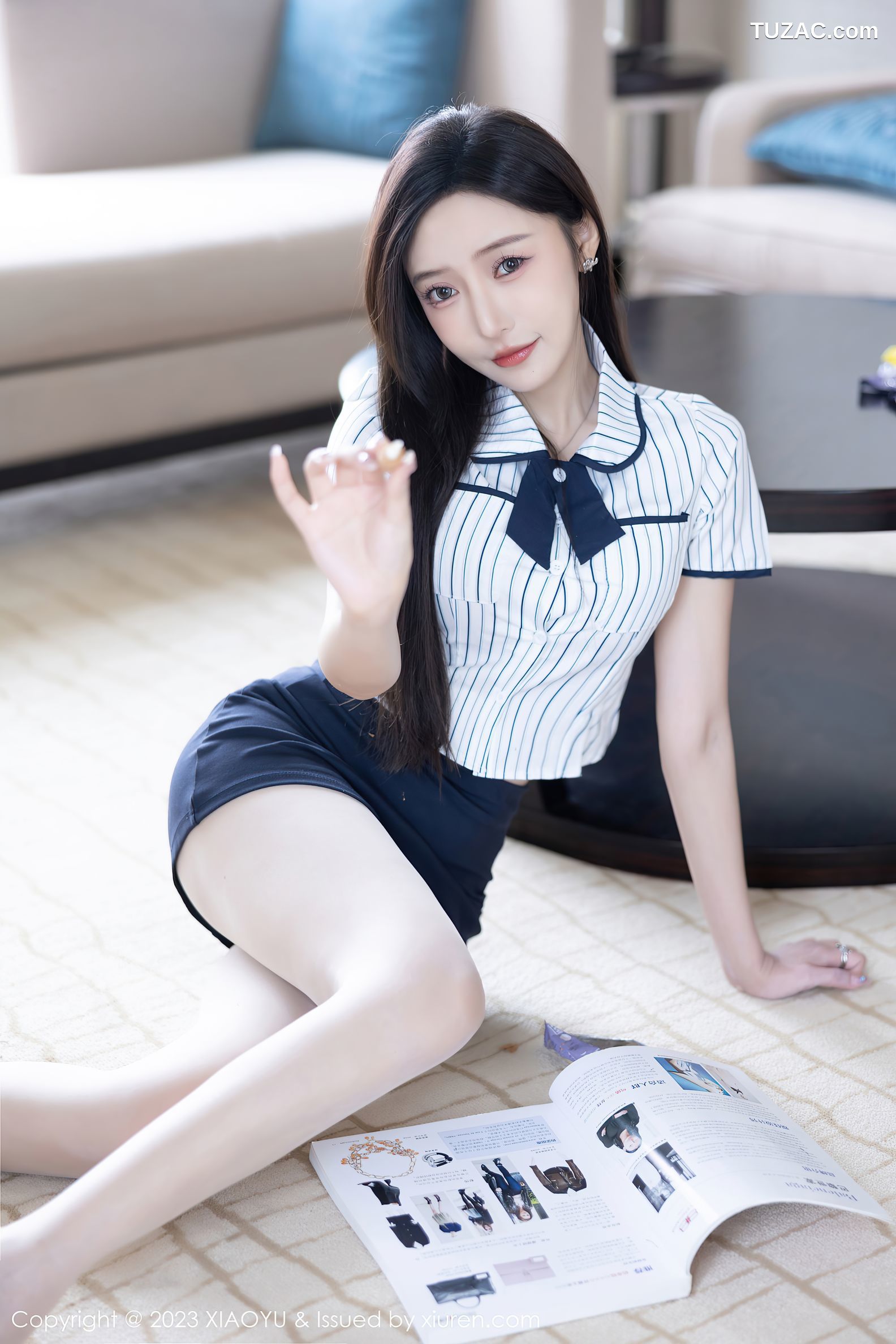 XiaoYu语画界-1025-王馨瑶Yanni-灰蓝条纹白衬衫学生装粉色内衣-2023.05.11