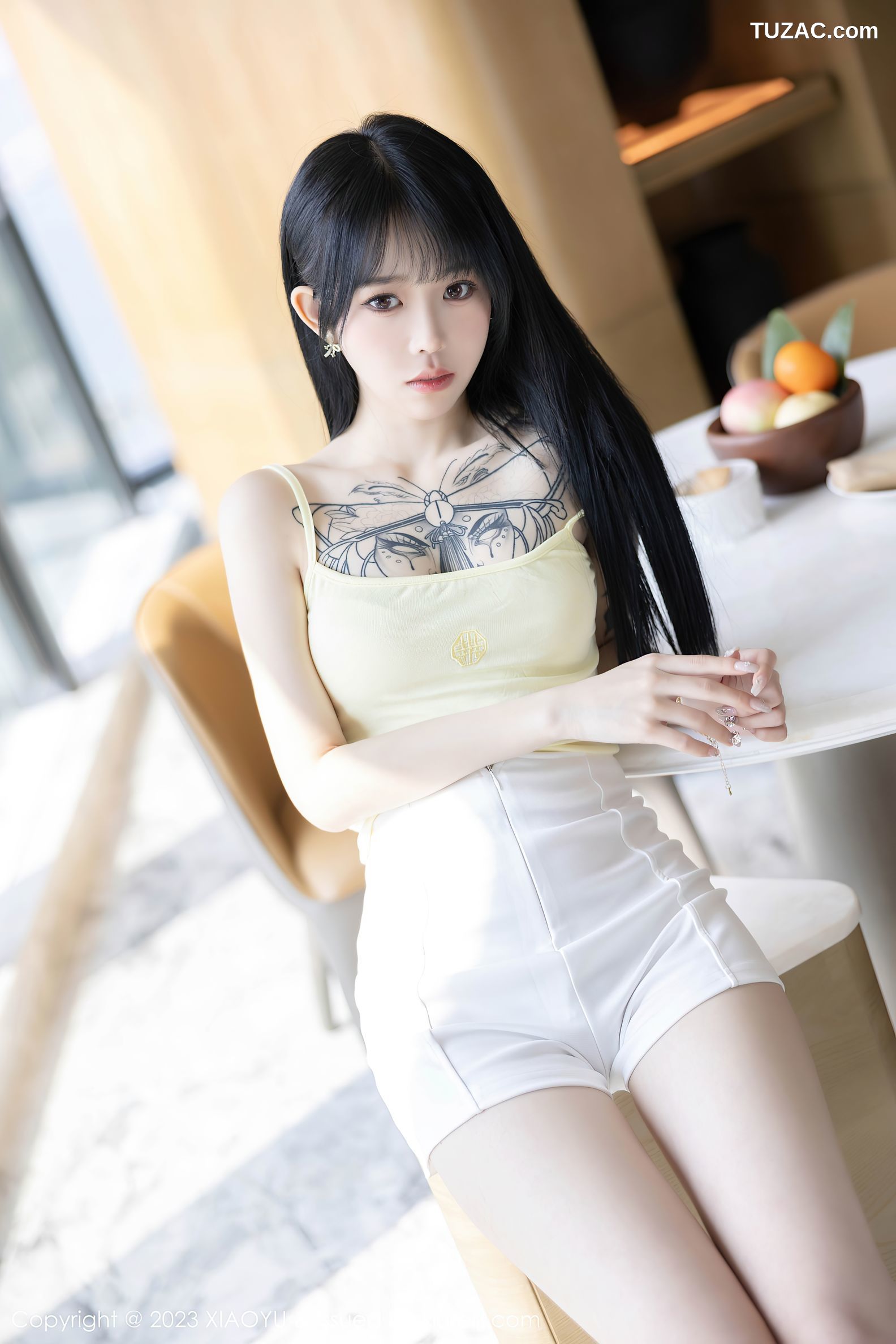 XiaoYu语画界-1047-奶瓶-黑抹胸黑牛仔裤蛋黄色吊带黑透视睡衣-2023.06.12