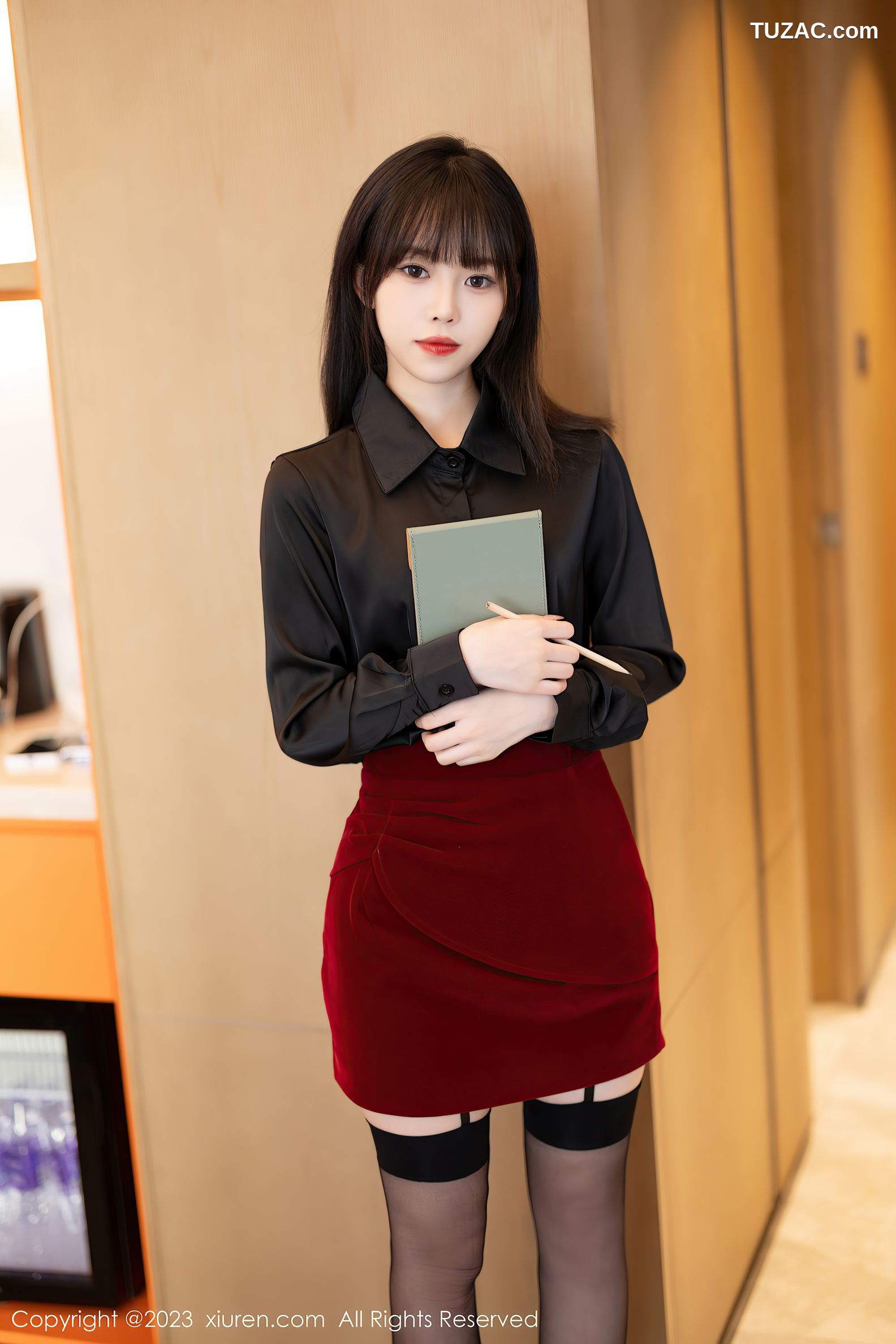 XiaoYu语画界-1063-奶瓶-黑衬衫红短裙黑丝红蕾丝内衣-2023.07.05