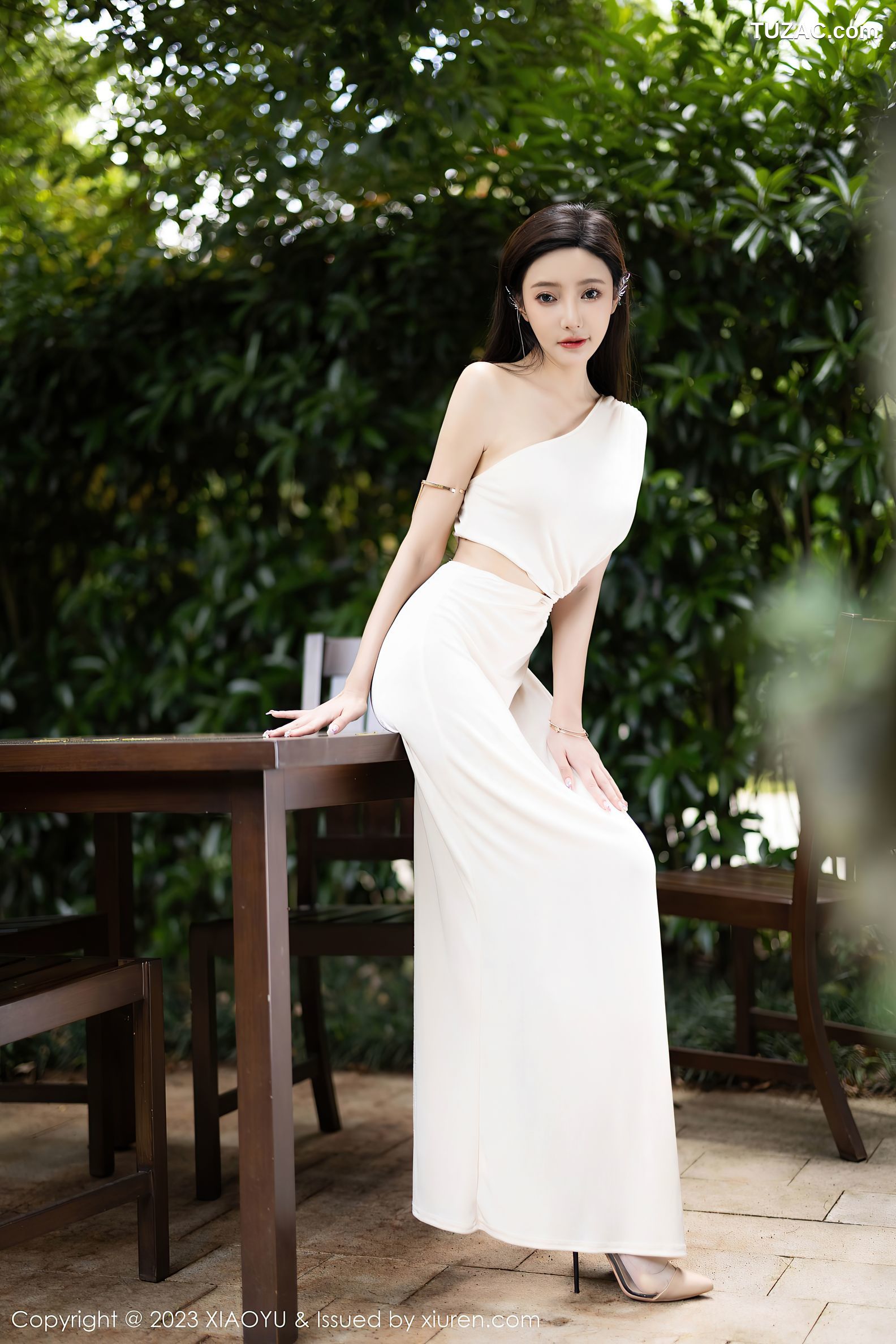 XiaoYu语画界-1082-王馨瑶yanni-贵州旅拍-白色长裙-轻透黑色情趣内衣黑丝-2023.08.01