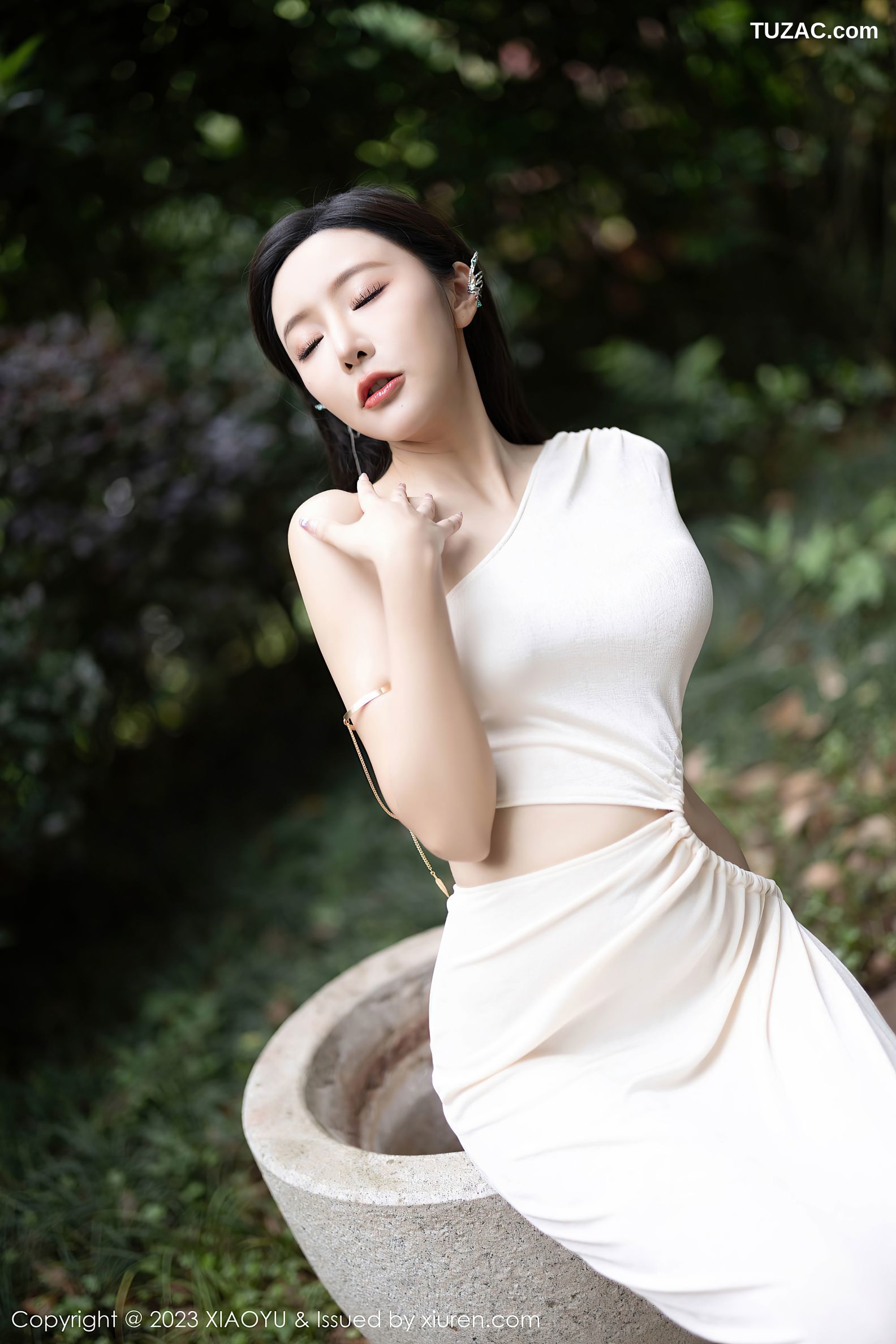 XiaoYu语画界-1082-王馨瑶yanni-贵州旅拍-白色长裙-轻透黑色情趣内衣黑丝-2023.08.01