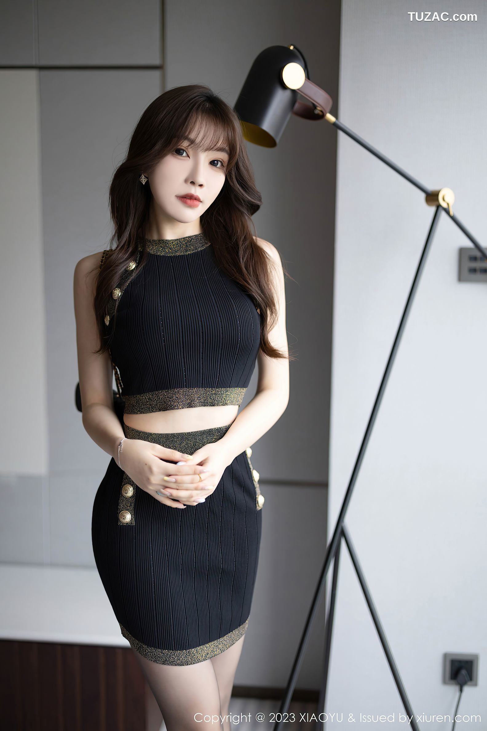 XiaoYu语画界-1137-徐莉芝Booty-性感黑色短裙装黑丝红色内衣-2023.11.01