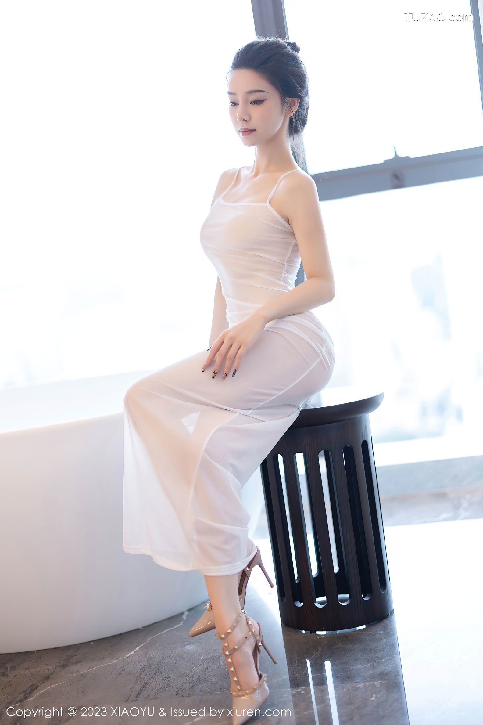 XiaoYu语画界-1152-苏曼兮-白色薄纱轻透吊带长裙-2023.11.27