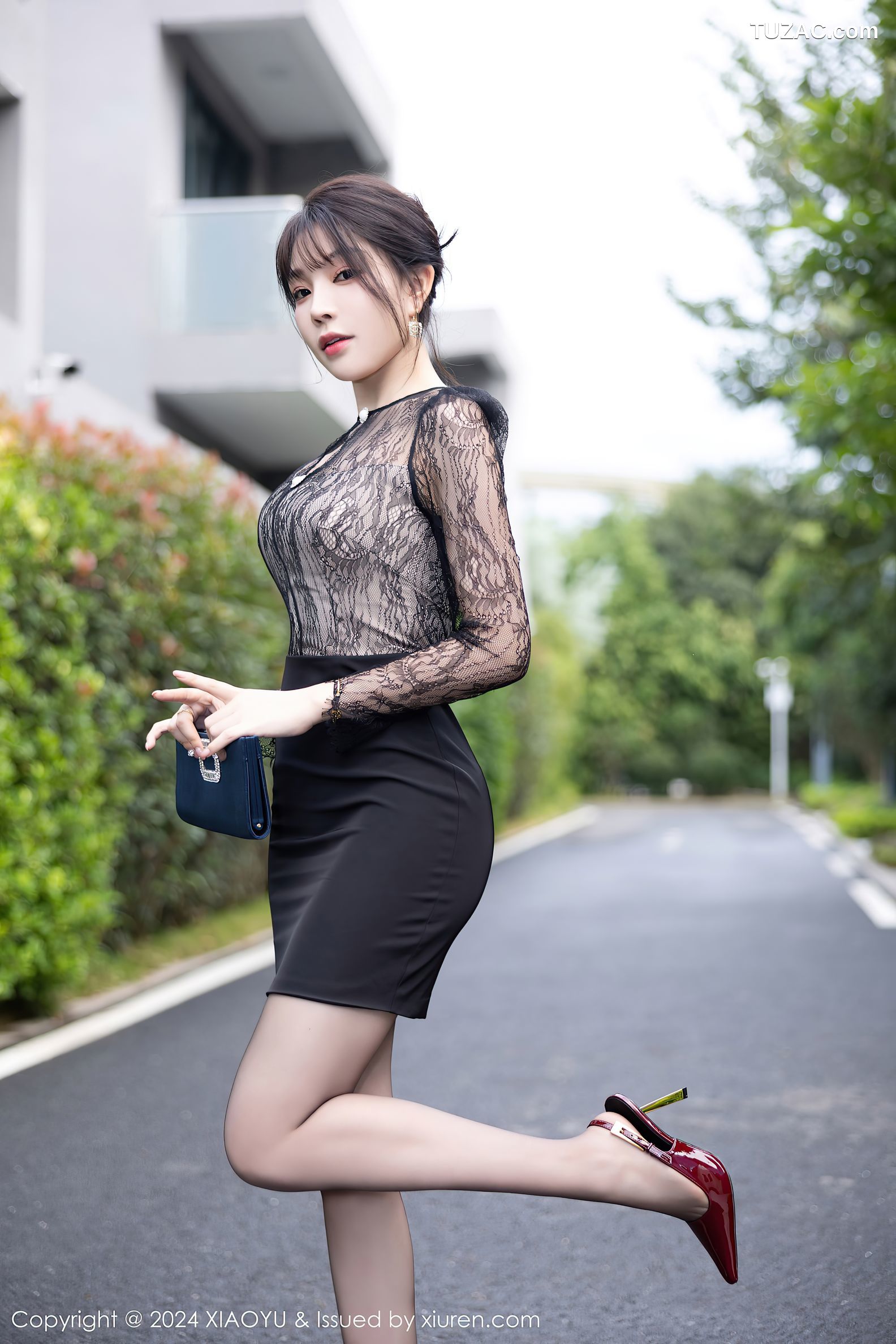 XiaoYu语画界-1181-徐莉芝Booty-海南旅拍-蕾丝轻透T黑短裙深蓝内衣-2024.01.09