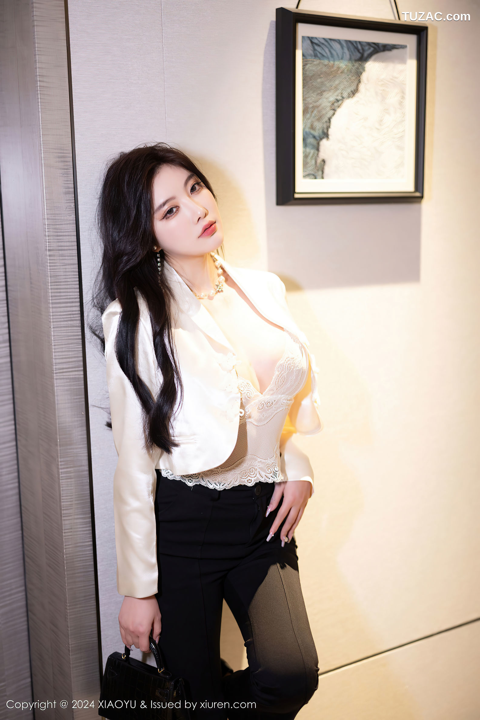 XiaoYu语画界-1233-杨晨晨Yome-哈尔滨旅拍-OL白衫黑裤黑蕾丝内衣黑丝-2024.04.12