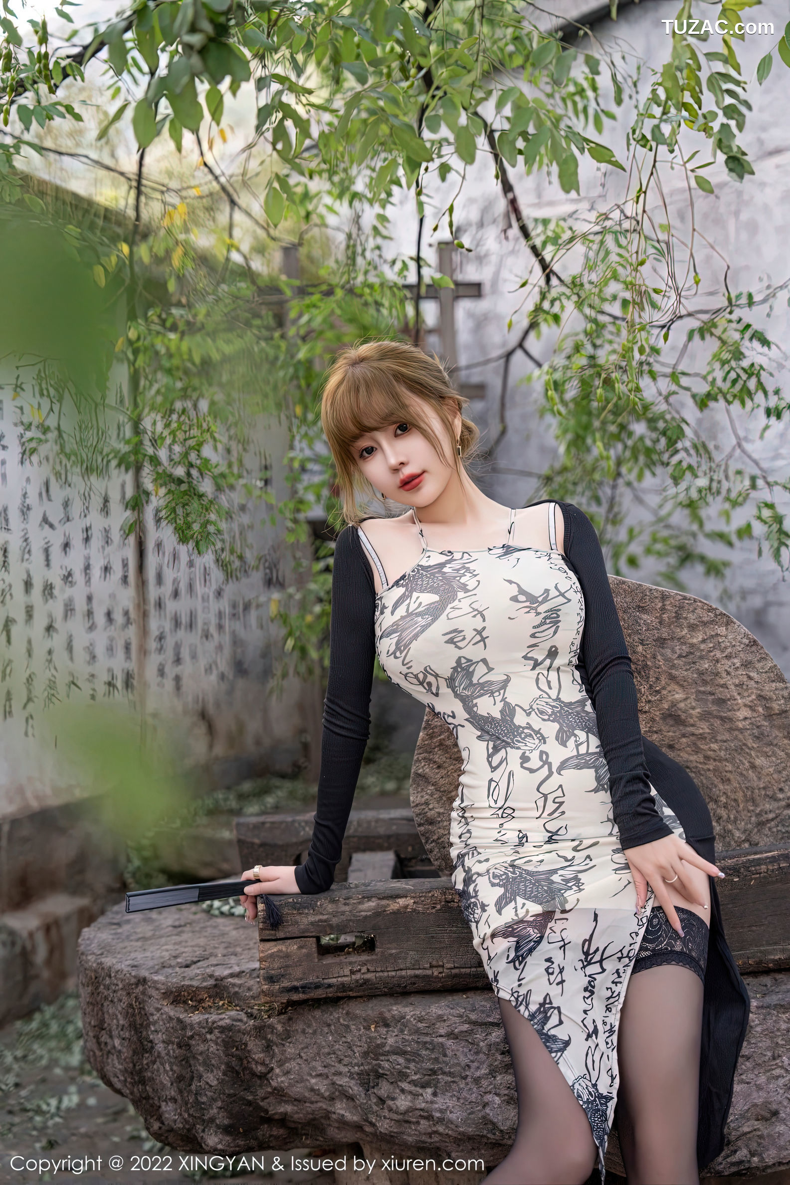 XingYan星颜社-159-王雨纯-黑白灰印花连衣裙黑丝