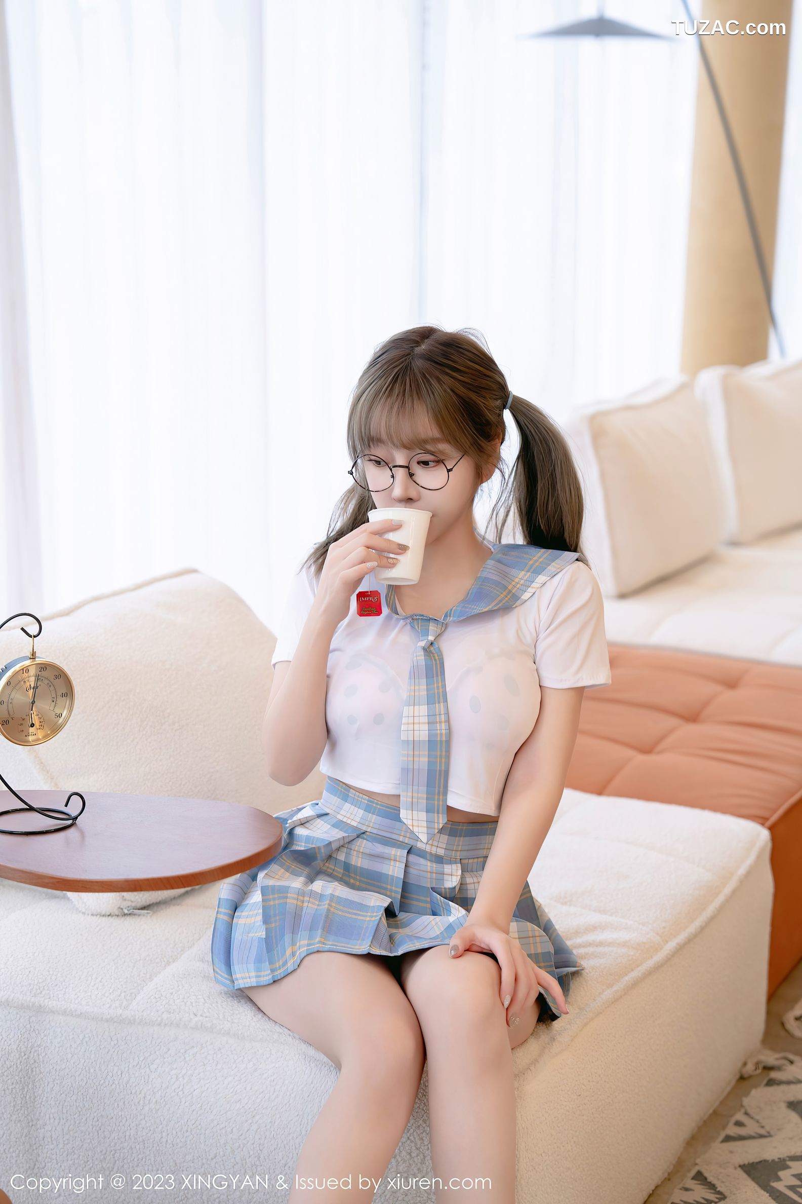 XingYan星颜社-180-王雨纯-蓝格短裙女学生