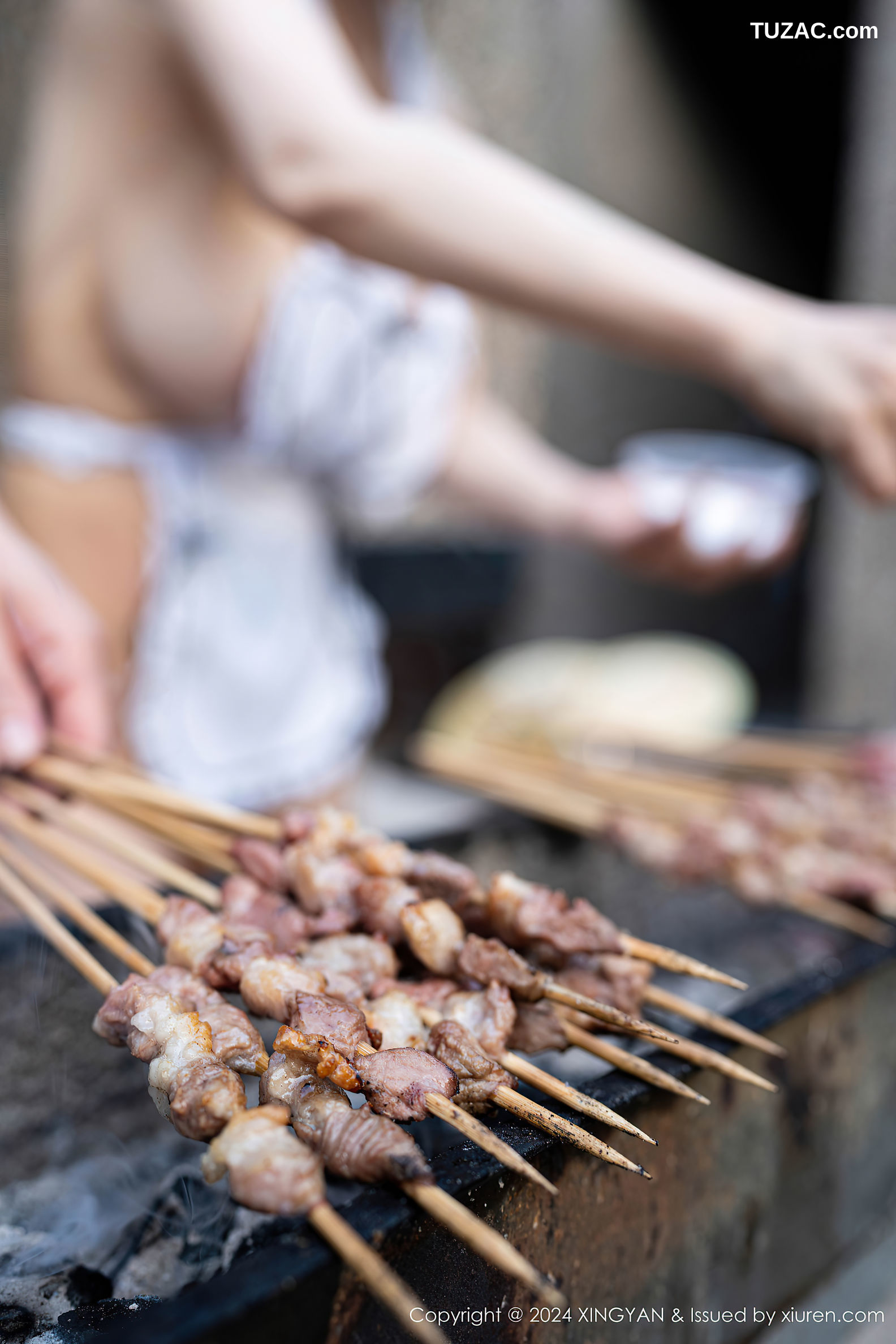 XingYan星颜社-242-潘思沁-林幼一-姐妹花性感围裙烧烤黑丝爆乳-2024.06.14