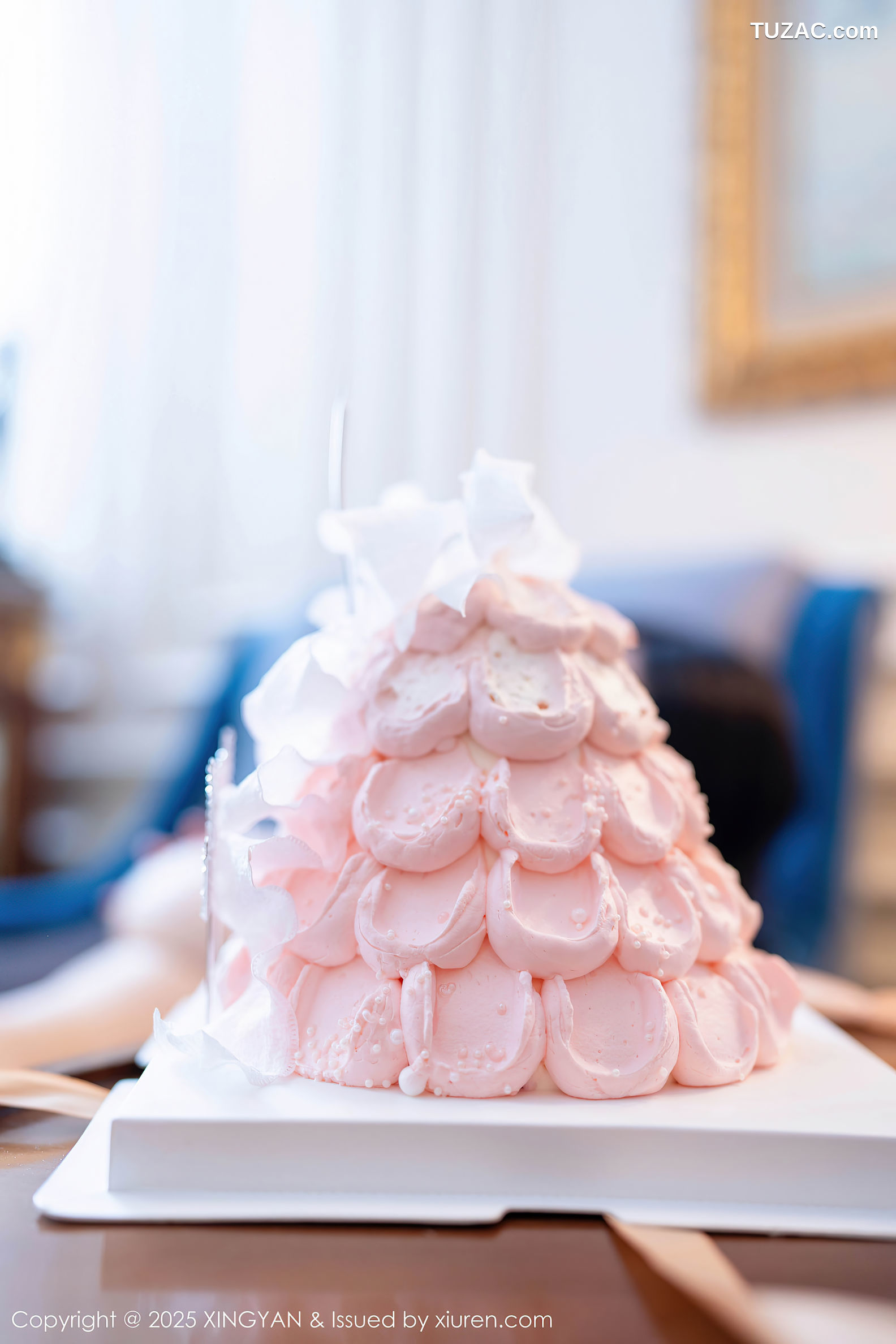 XingYan星颜社-301-潘思沁-白色浴袍真空爆乳-2025.01.17